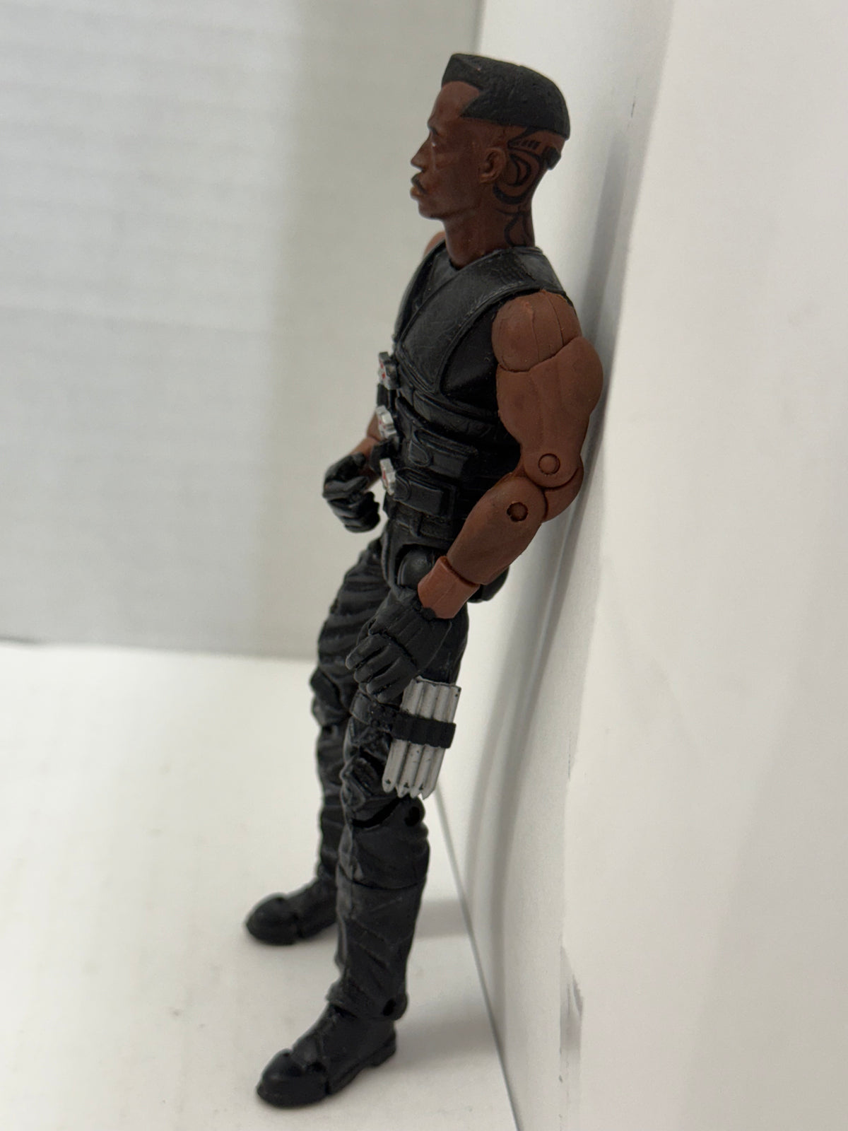 Rare MARVEL LEGENDS ToyBiz BLADE Action Figure Wesley Snipes - Figure Only