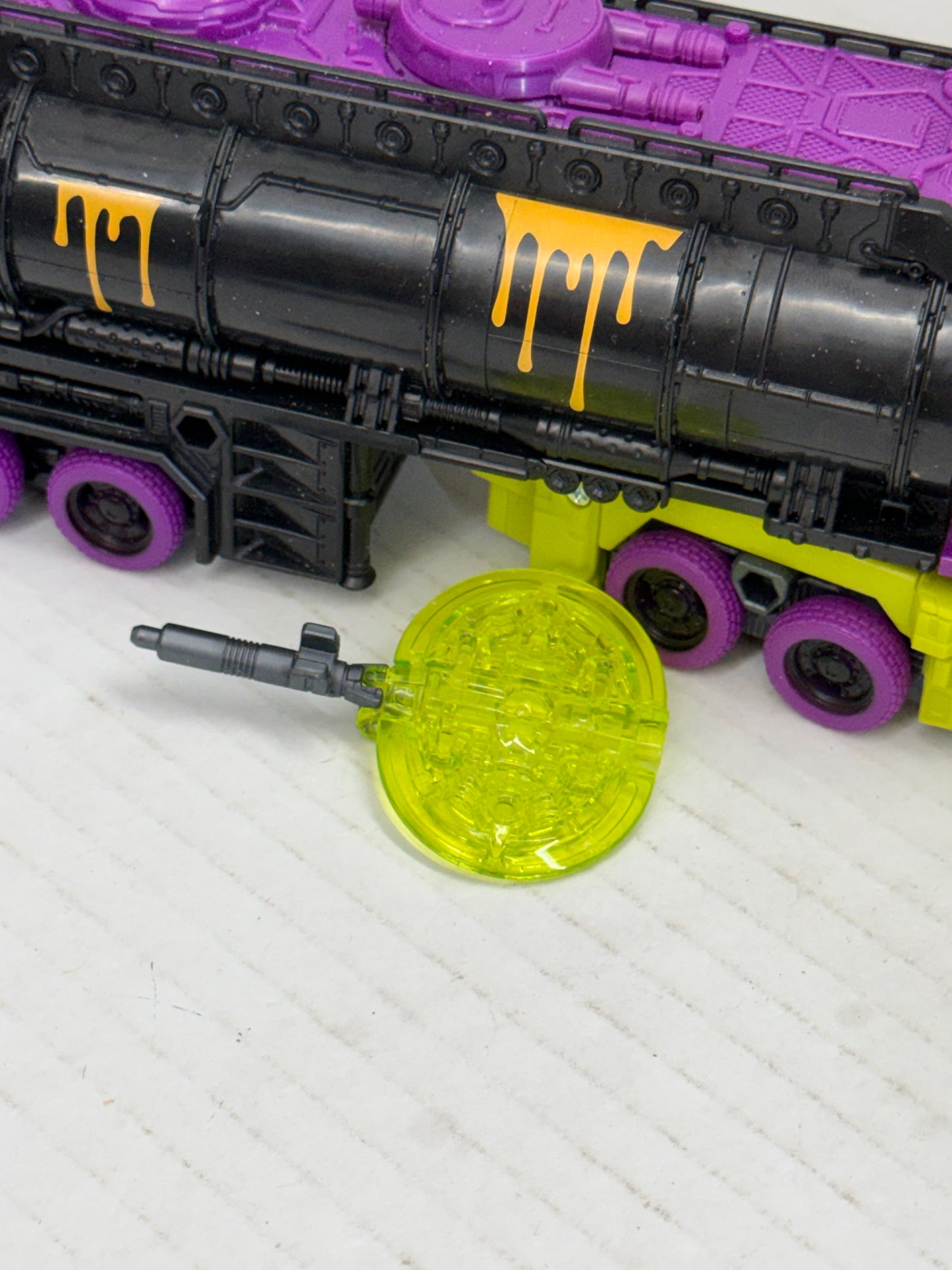 Transformers Legacy TOXITRON Evolution Leader Class G2 Universe