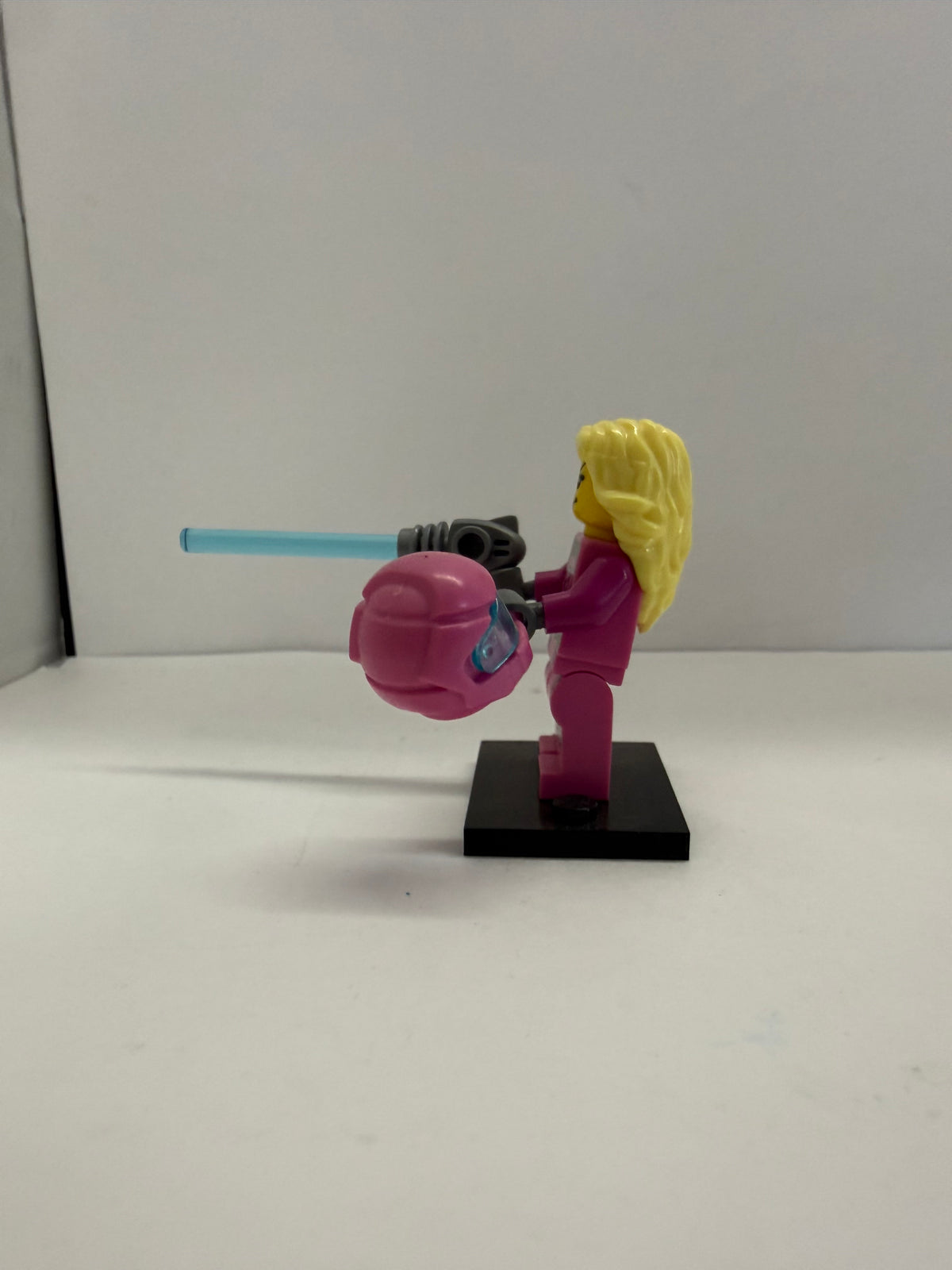 Lego Minifigures Series 6 #8827 Intergalactic Girl Col093
