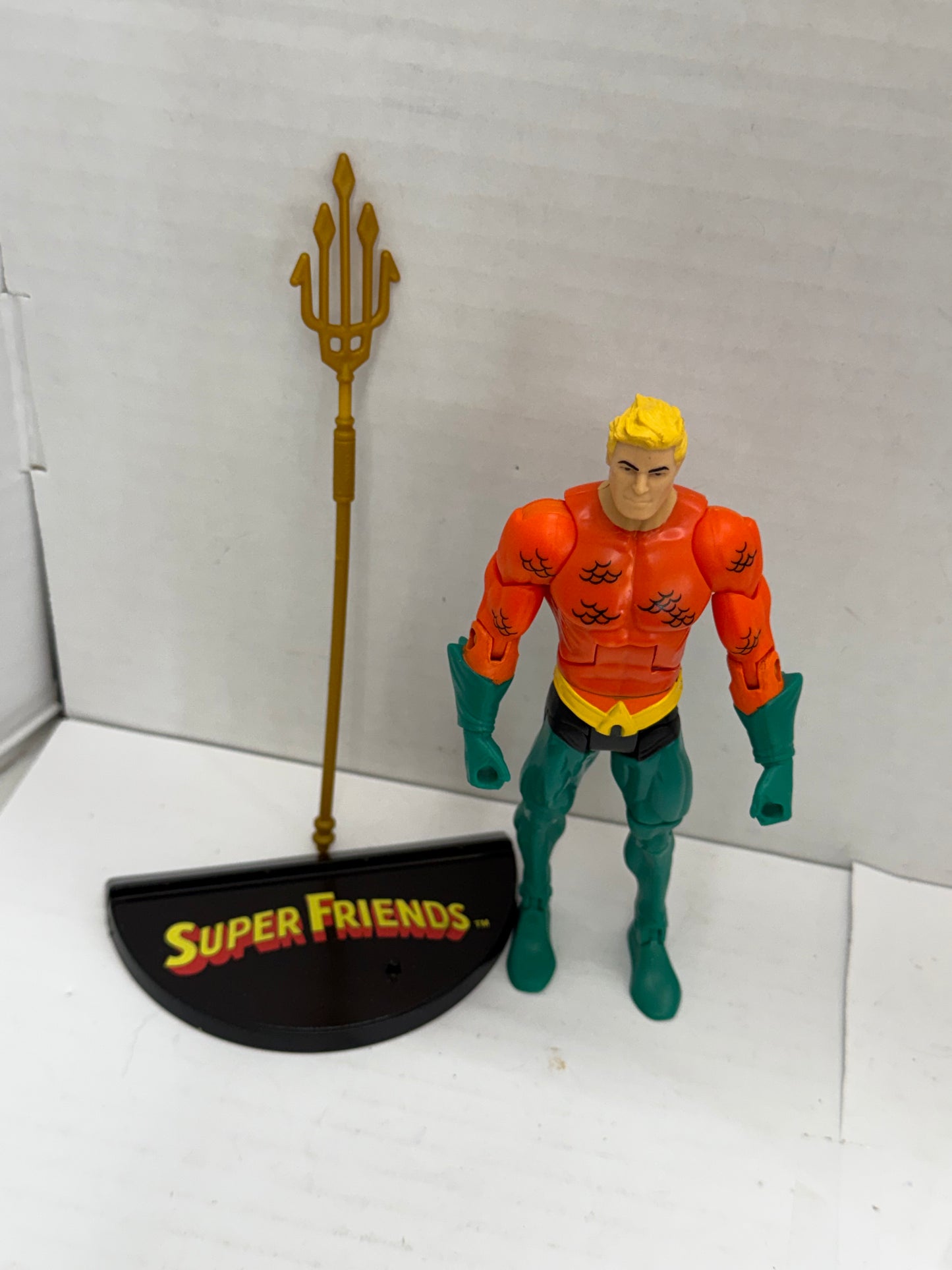 DC Comics Multiverse SUPER FRIENDS AQUAMAN 6" Action Figure Loose Complete