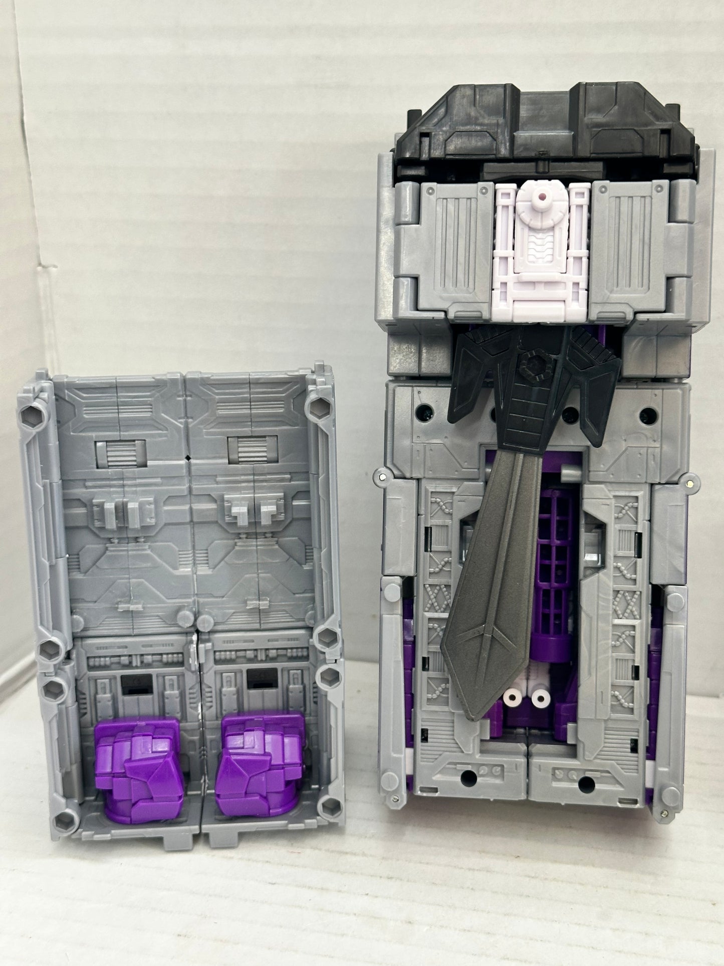 Transformers Generations Legacy Commander Class Motormaster Menasor COMPLETE