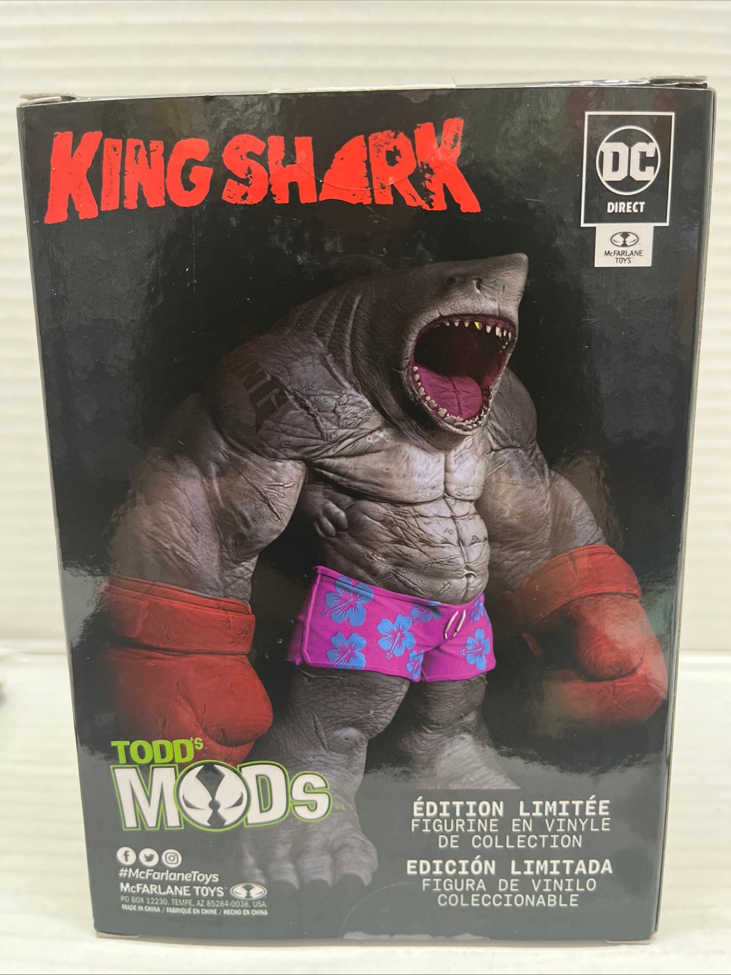 DC Comics Direct Collector Vinyl Wave 2 King Shark Figure