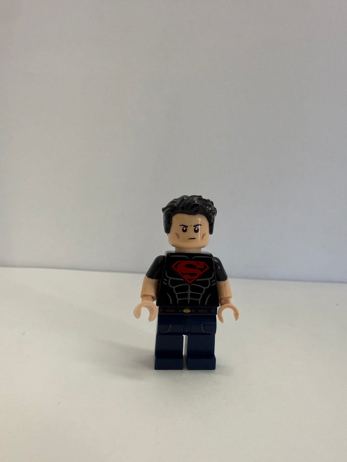 Lego 5004076 DC Super Heroes Superboy Minifigure 2014 Target Exclusive (READ)