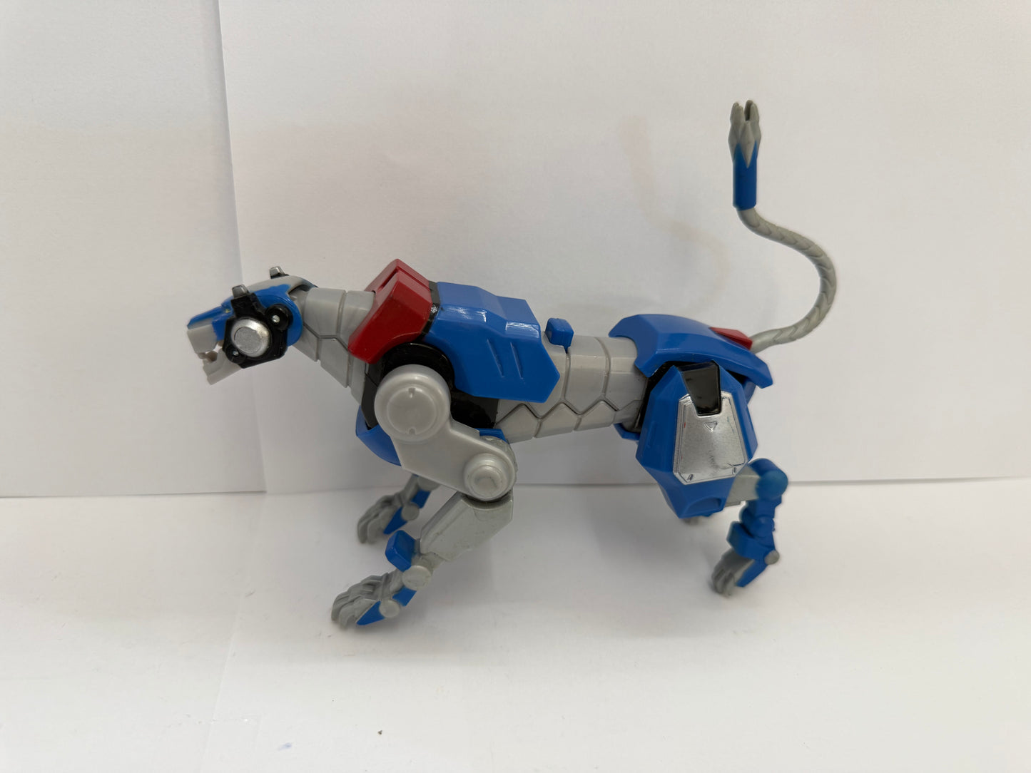 Voltron Legendary Defender Series Blue Lion 6" Action Figure Playmates 2017