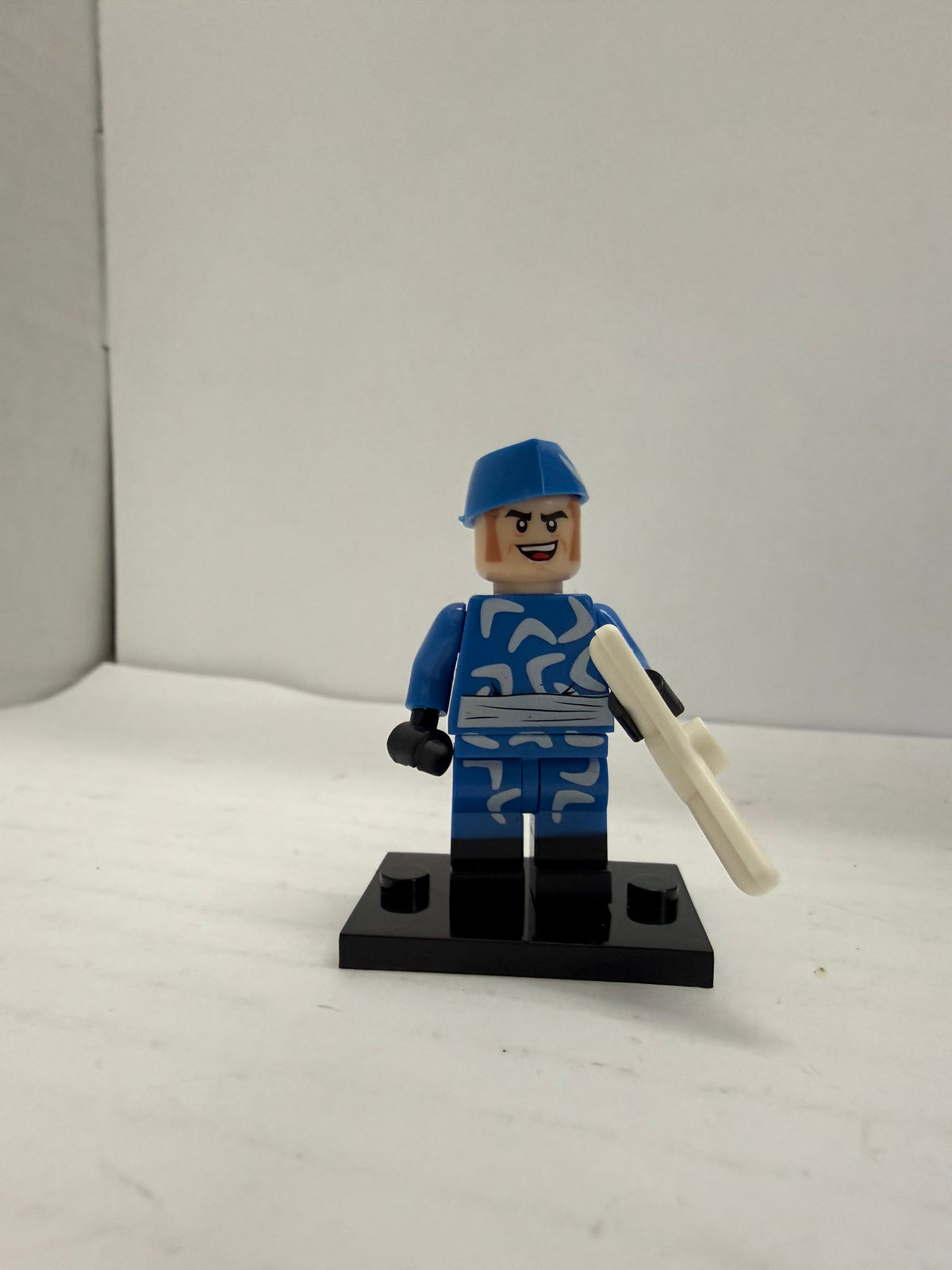 LEGO® Minifig sh0491 - Captain Boomerang - Blue Outfit Minifigure