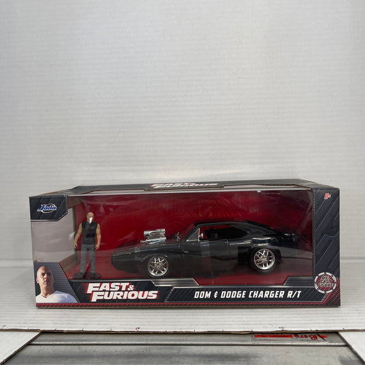 Fast & Furious 1970 Dom's Dodge Charger R/T w Dom Figure JADA Diecast 8.5" 1:24