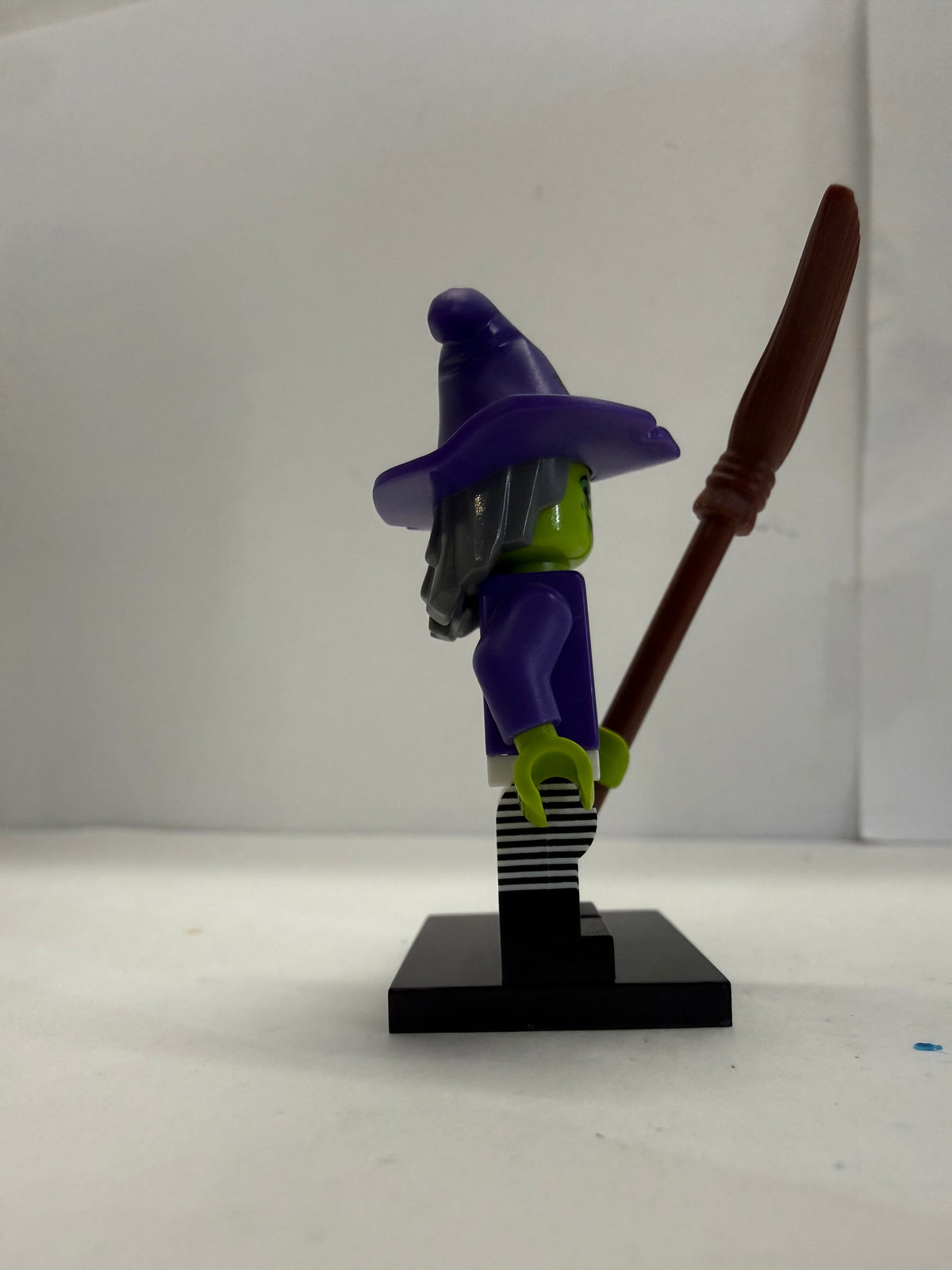 Lego 71010 Series 14 Monster Minifigures Halloween - Wacky Witch Col214