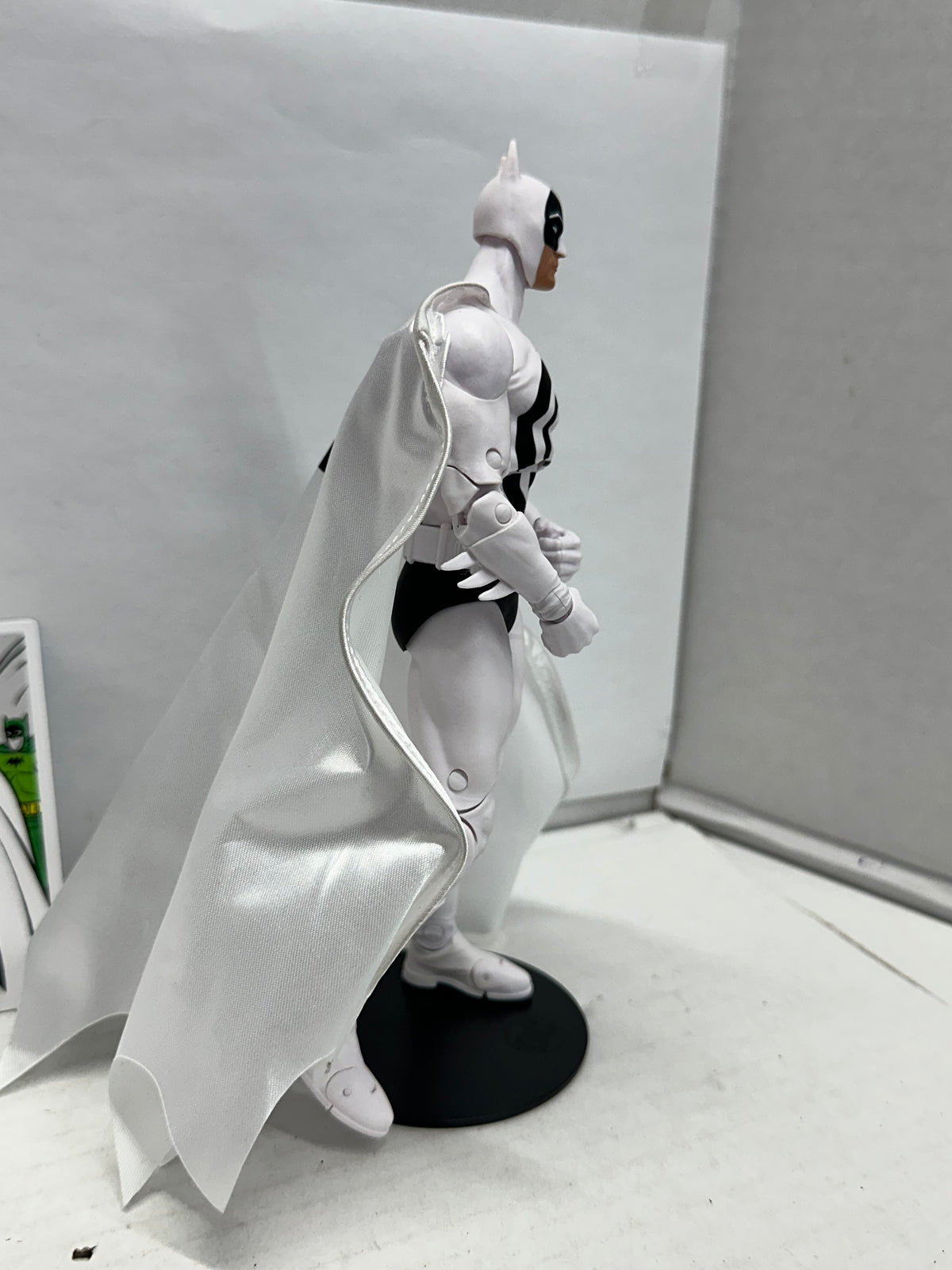 McFarlane Toys DC Multiverse Detective Bullseye Batman Platinum Edition Figure