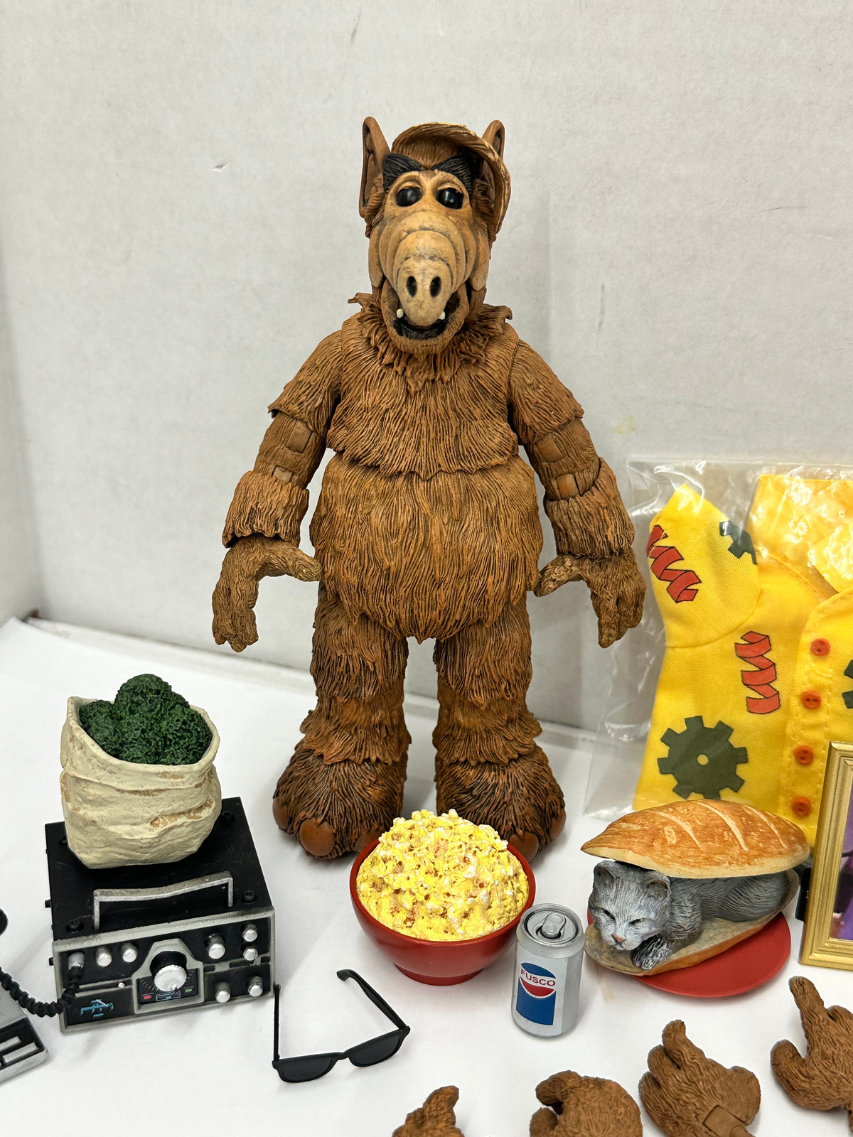 NECA ALF Ultimate Series Alien Life Form - ALF 7” Loose Figure