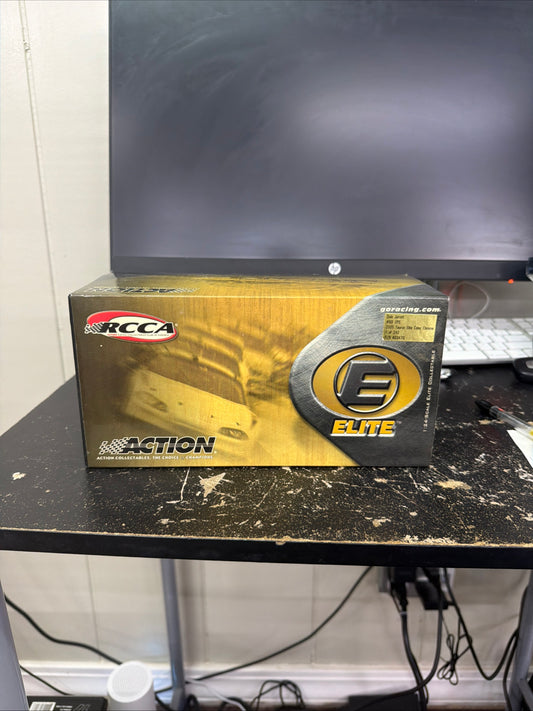 2005 Dale Jarrett #88 UPS Ford Action Elite NASCAR Diecast 1:64 1/240