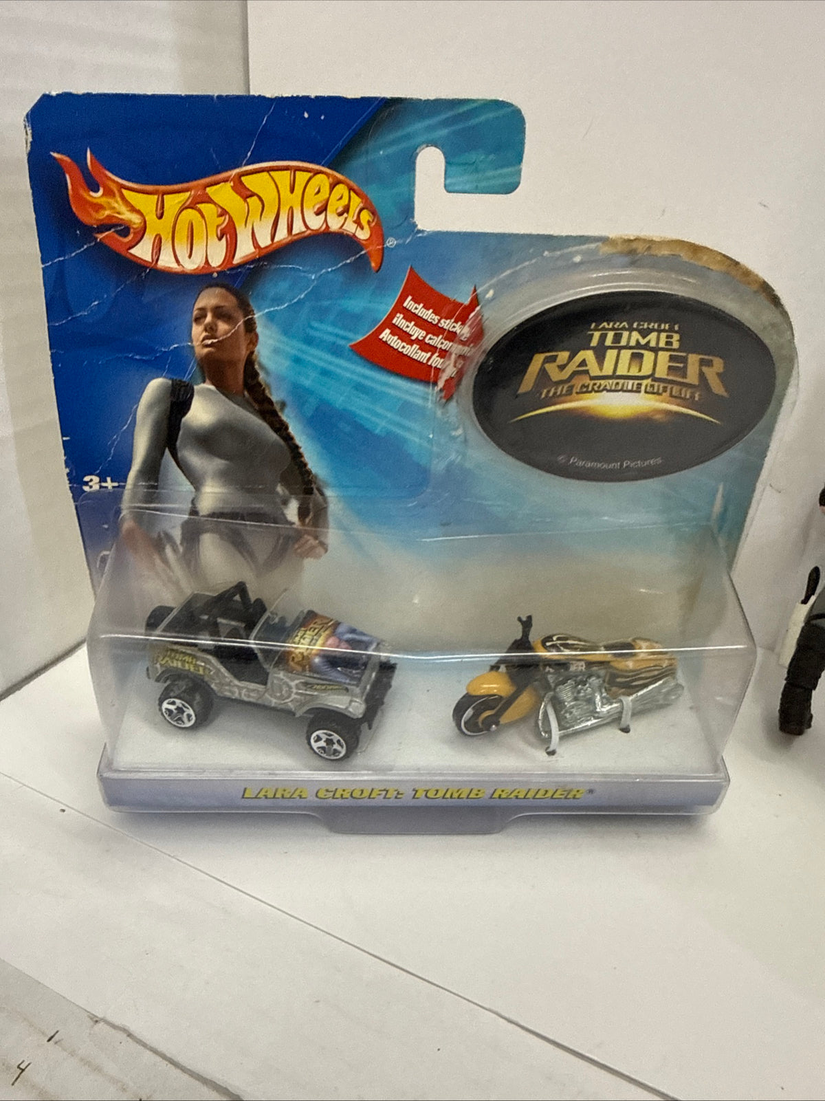 Tomb Raider Cradle Of Life Lara Croft In Wetsuit Figure & Hot Wheels