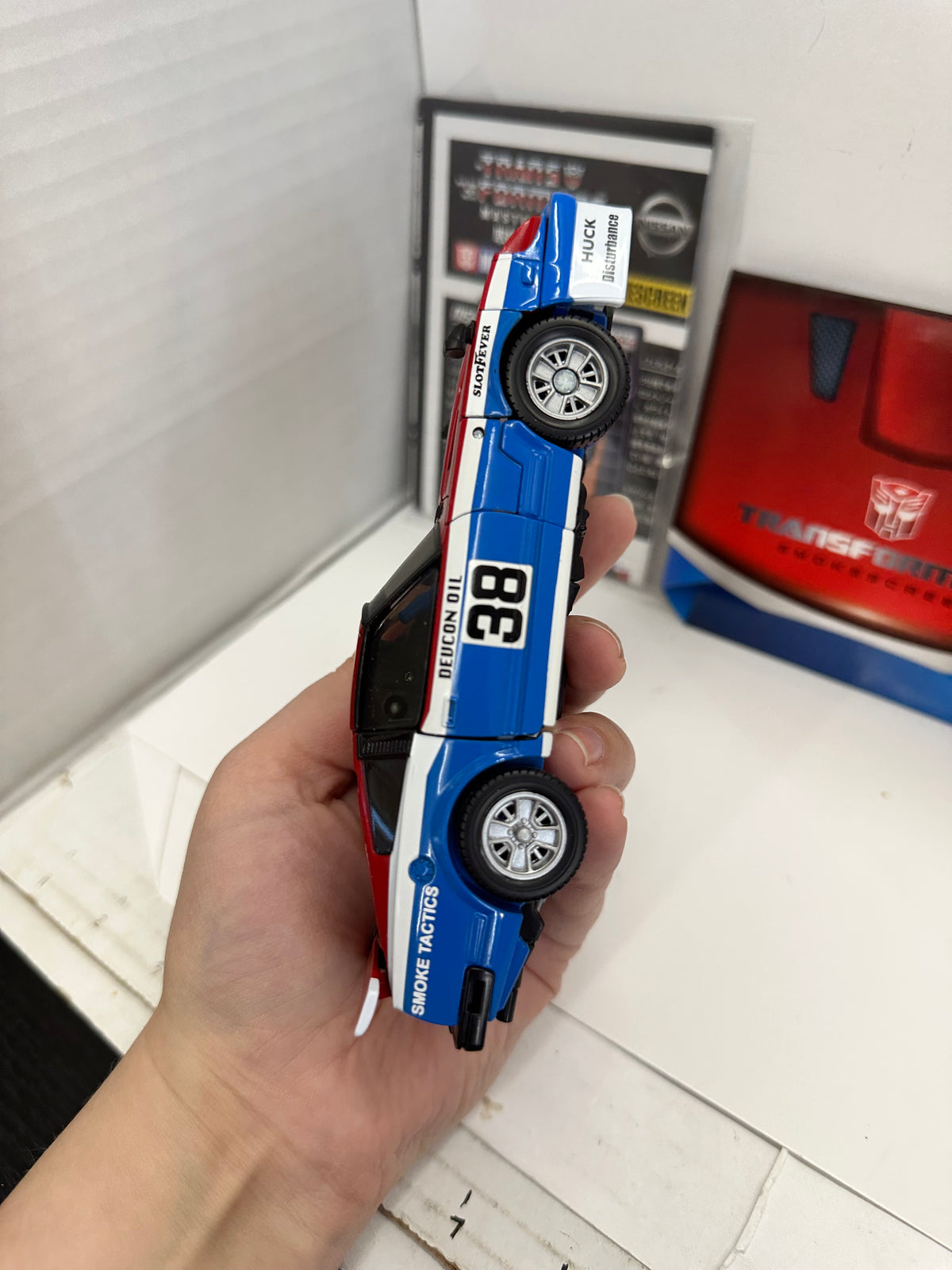 Takara Tomy Transformers Masterpiece MP-19 Smokescreen w Gift Coin Complete