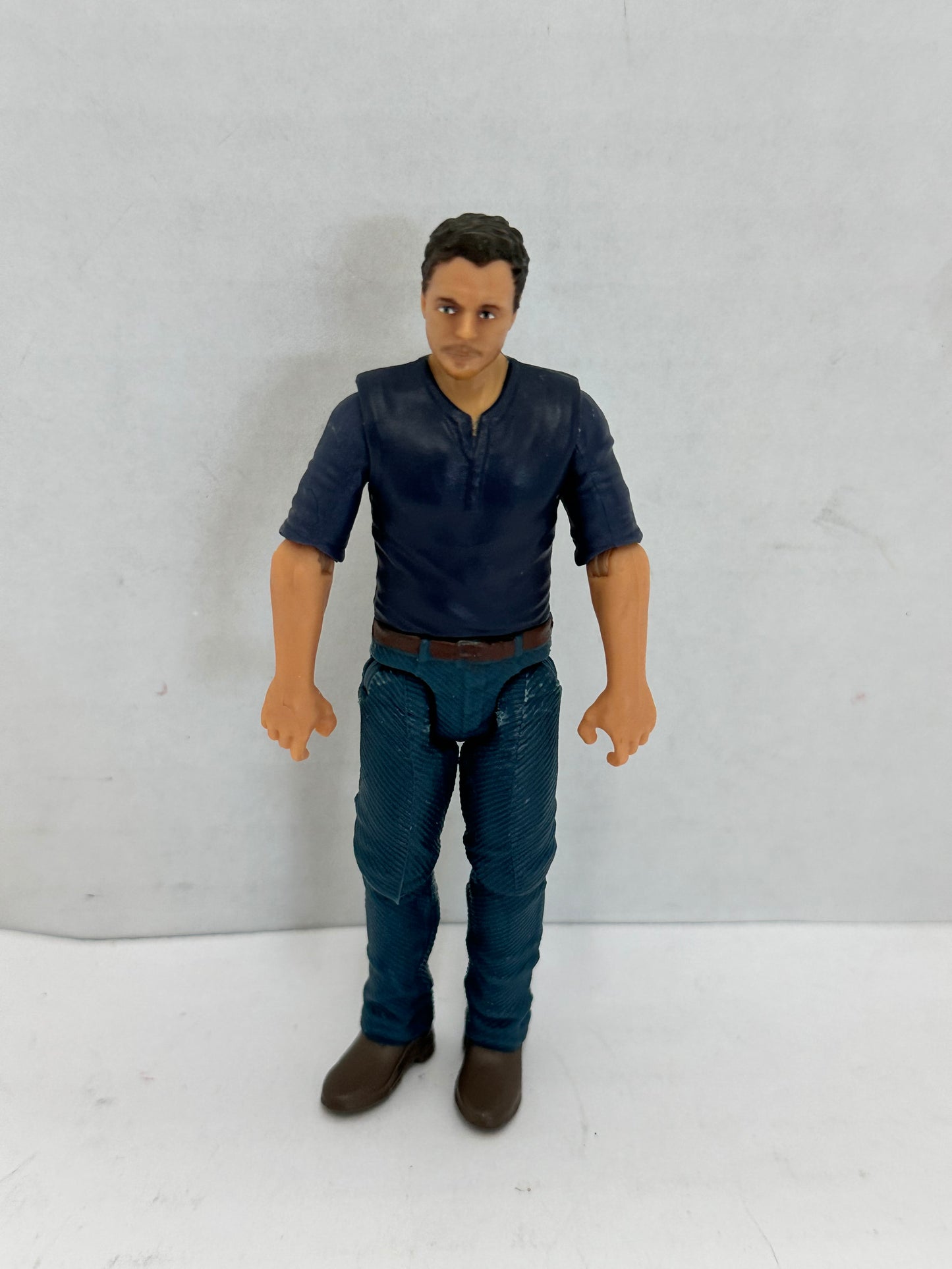 Jurassic World Dino Rivals DINOSAUR TRAINER OWEN GRADY 3.75" Figure Only #2