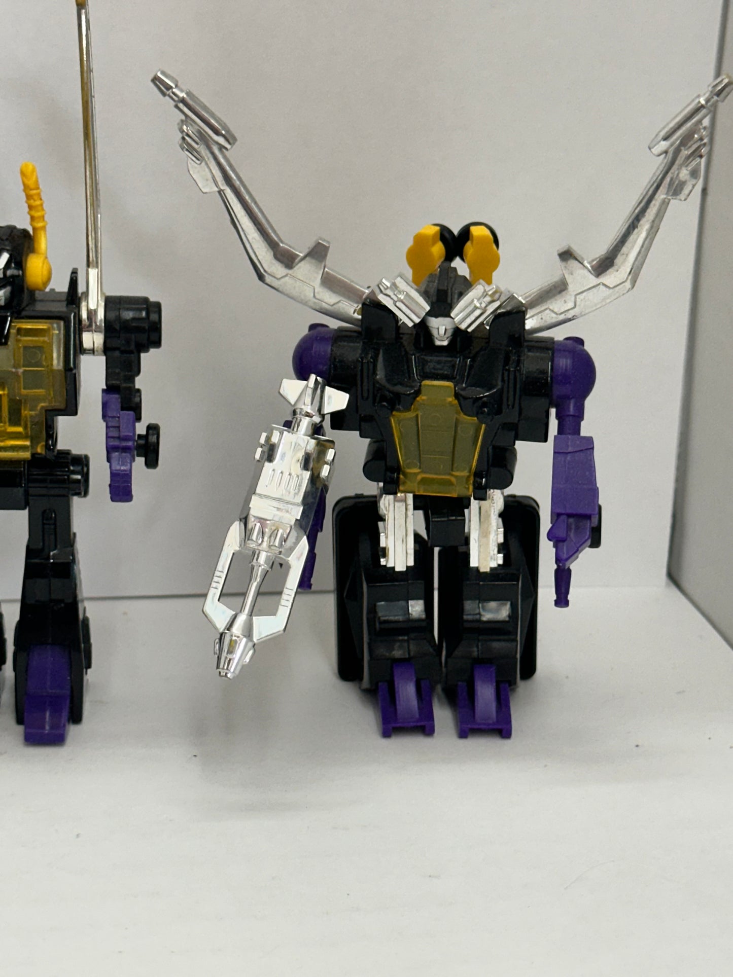 Transformers G1 INSECTICONS SET of 3 SHRAPNEL BOMBSHELL KICKBACK COMPLETE Takara