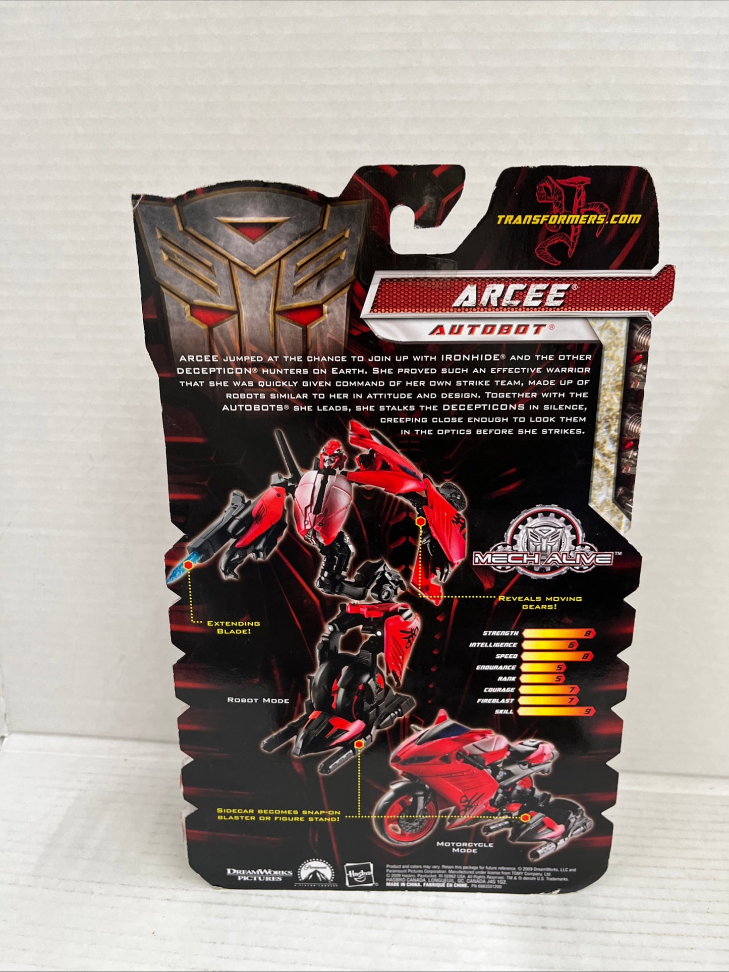 Transformers Revenge of the Fallen Deluxe Class Arcee Action Figure NEW Bubble