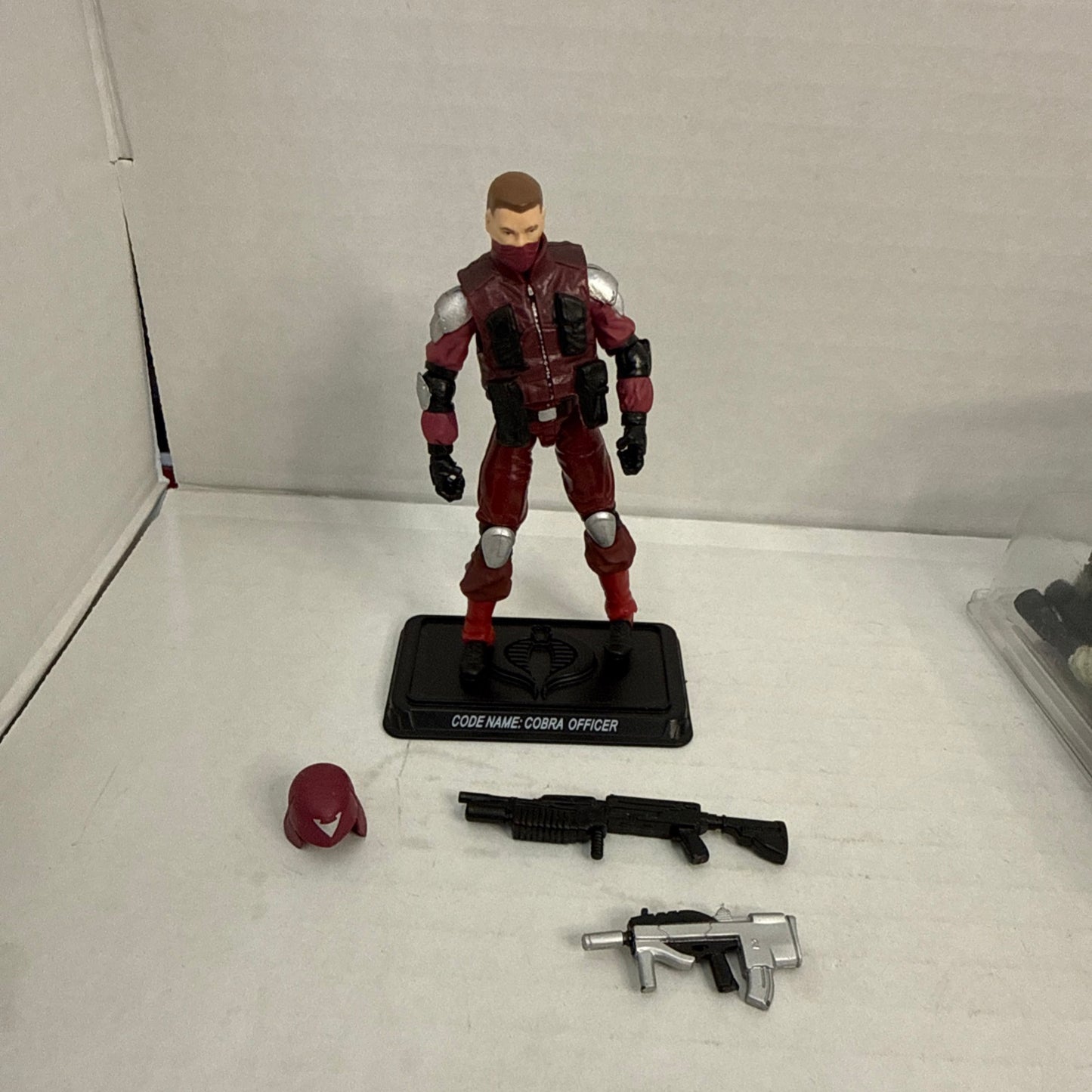 Hasbro GI Joe 25th Anniversary Resolute Cobra Officer v10 3.75" Figure & Parts