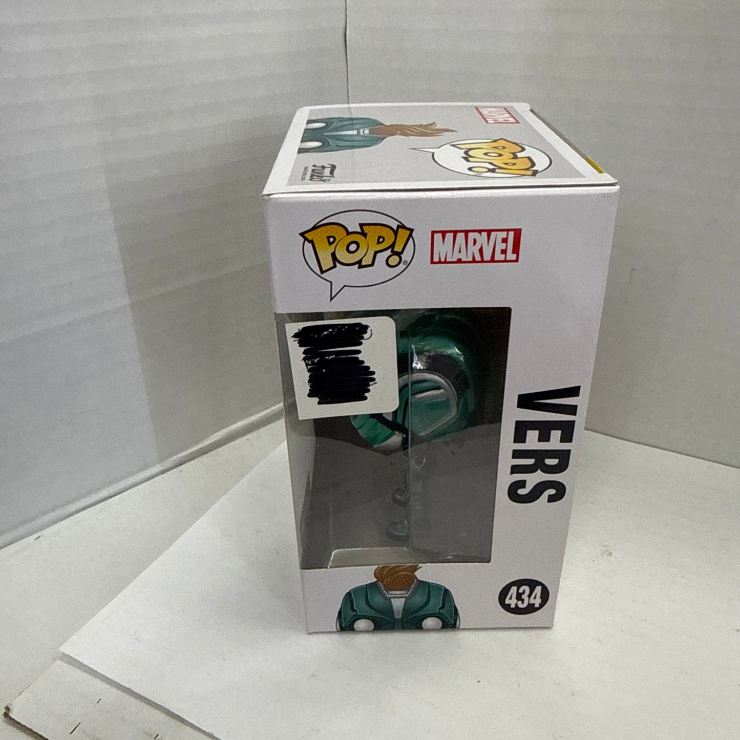 FUNKO POP CAPTAIN MARVEL VERS MASKED #434