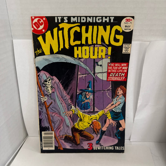 It's Midnight The Witching Hour # 71 DC Comic Book Monster Horror 10