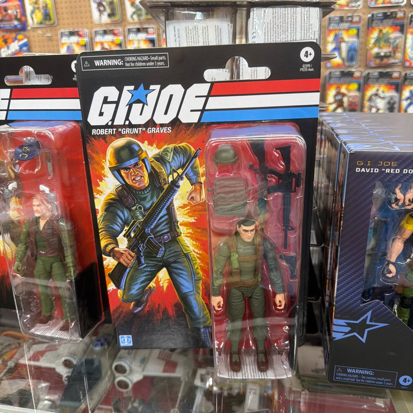 G.I. Joe Classified Series Retro Cardback Robert Grunt Graves 6" Case Fresh