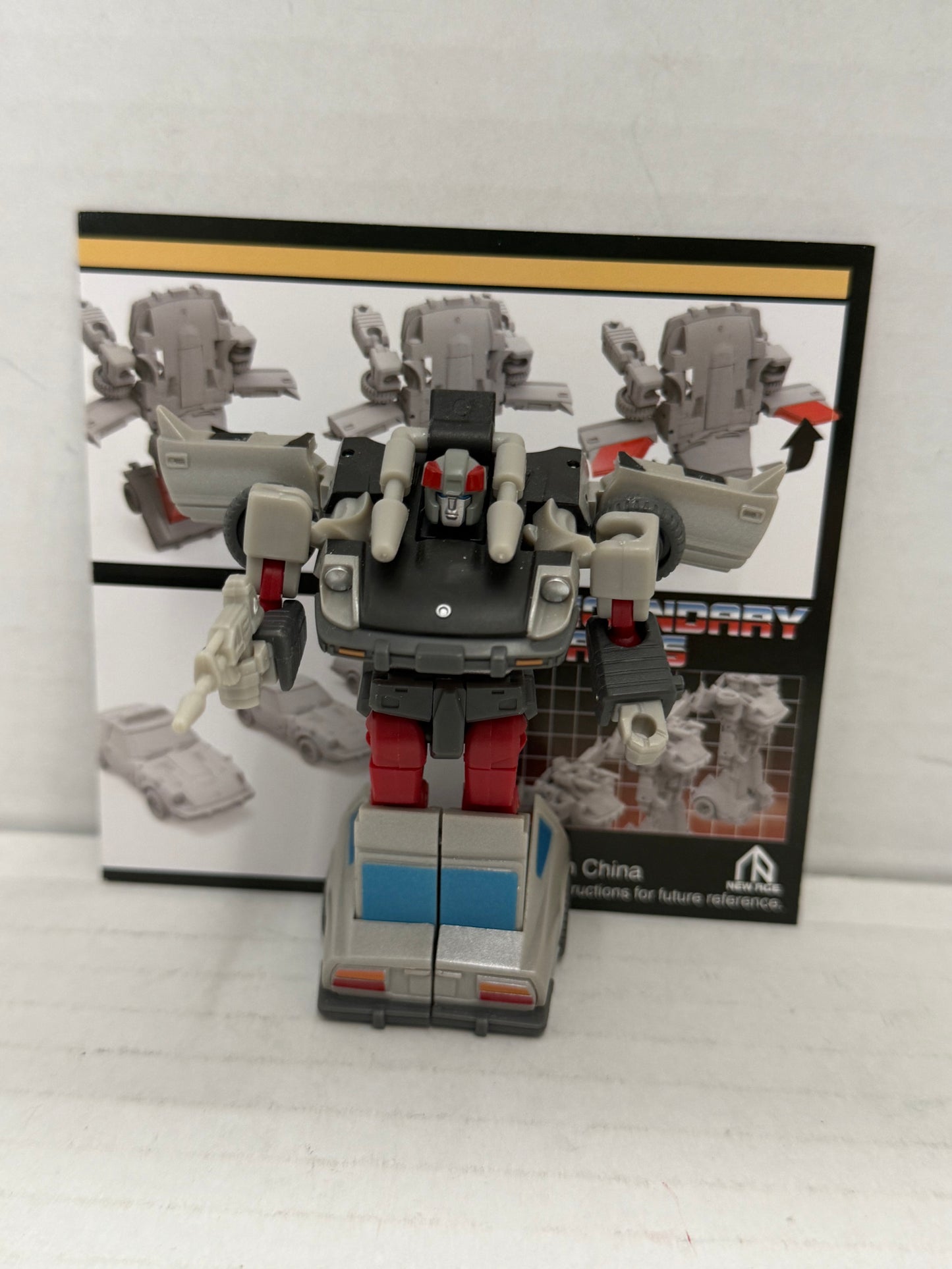 Collection  Newage Toys H4 Murphy H4 Bluestreak Action Figure