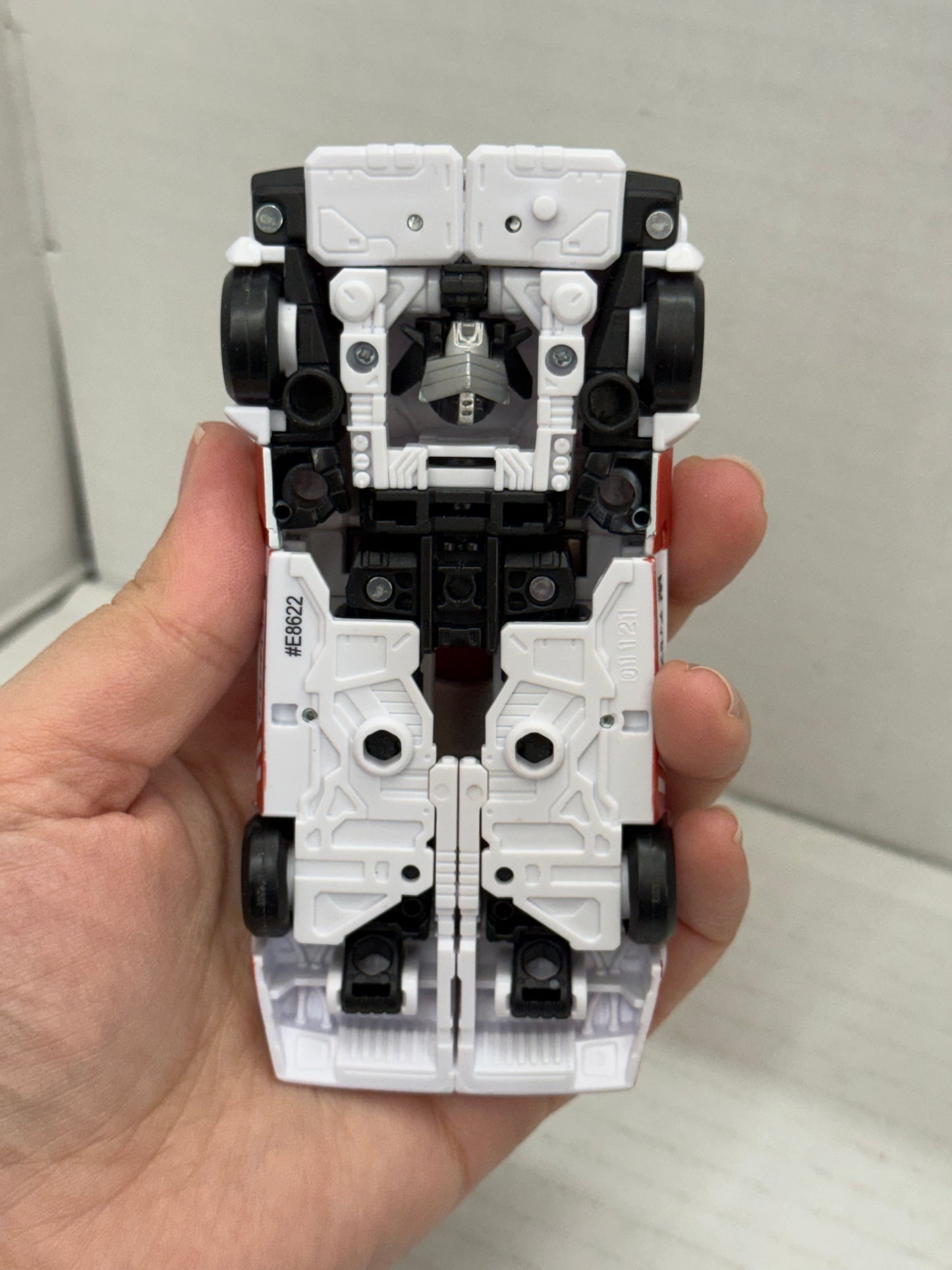 Transformers Generation Selects Exhaust complete Hasbro WFC Earthrise Deluxe