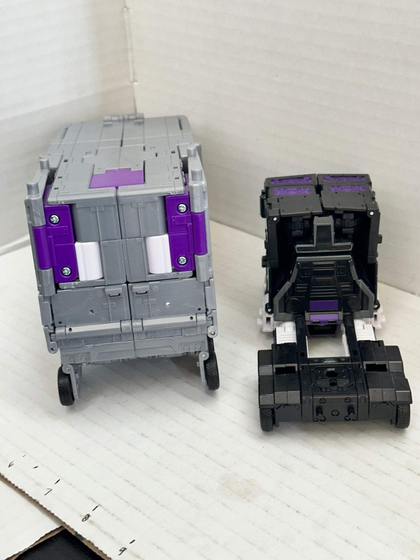 Transformers Generations Legacy Commander Class Motormaster Menasor COMPLETE
