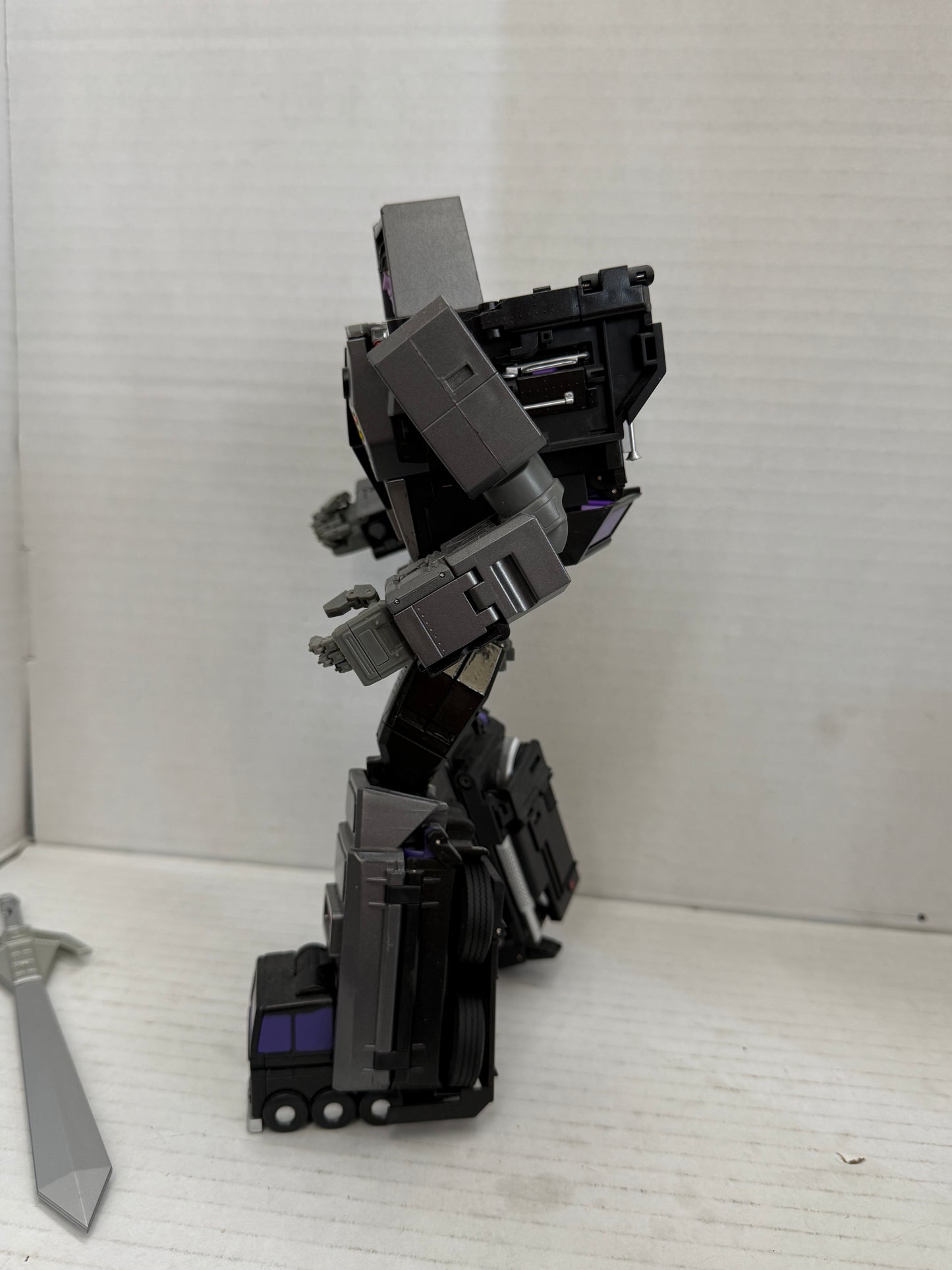 Transformable  X-Transbots MX-12T GRAVESTONE Motormaster Figures Open Box