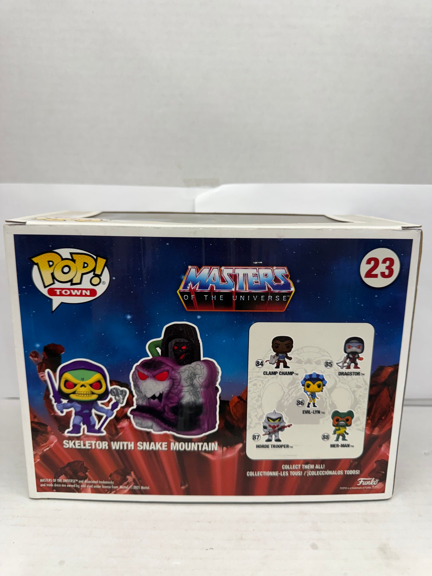 Funko Pop! Town Retro Toys: Masters of the Universe - Skeletor with Snake Mounta
