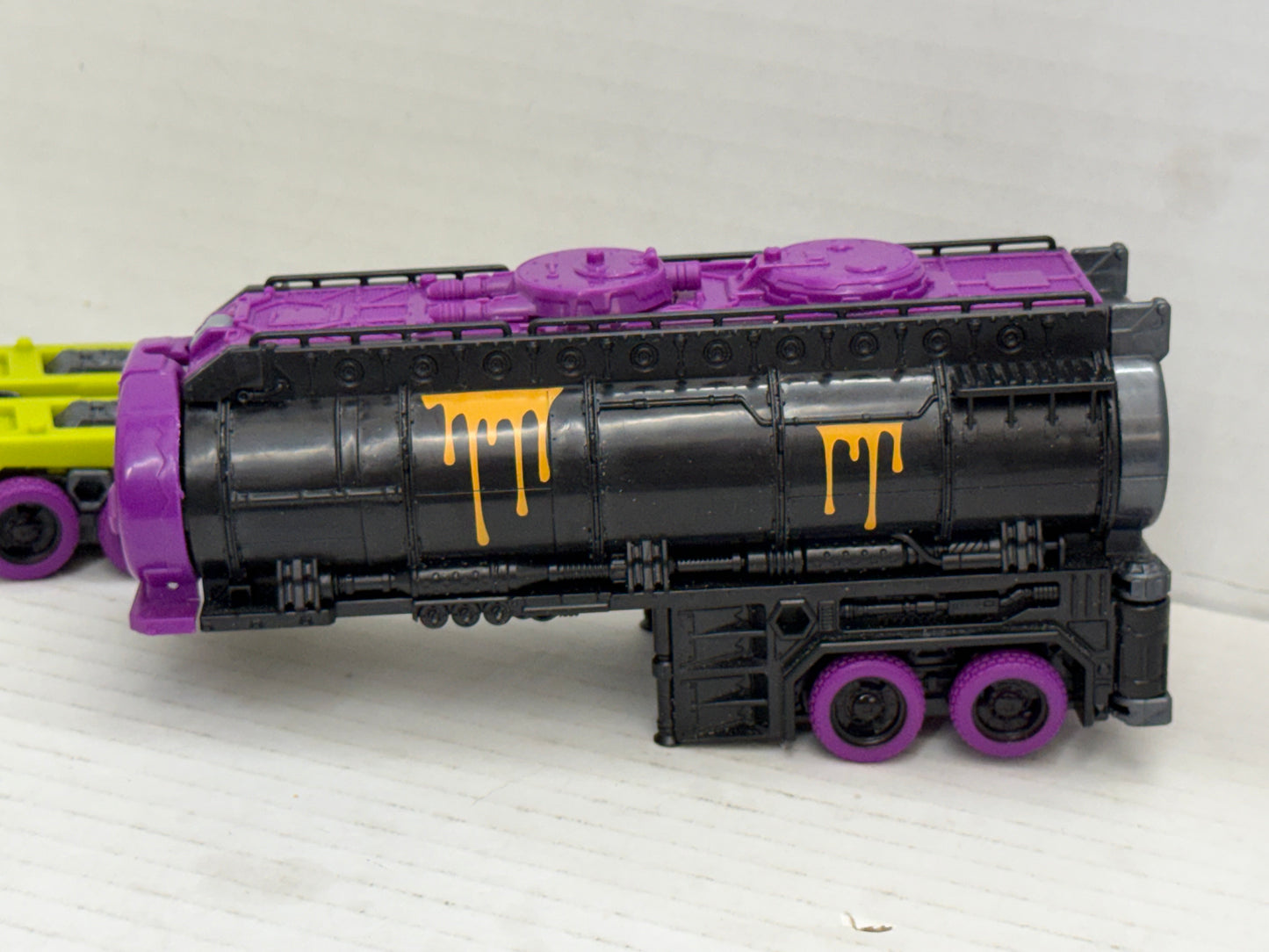 Transformers Legacy TOXITRON Evolution Leader Class G2 Universe