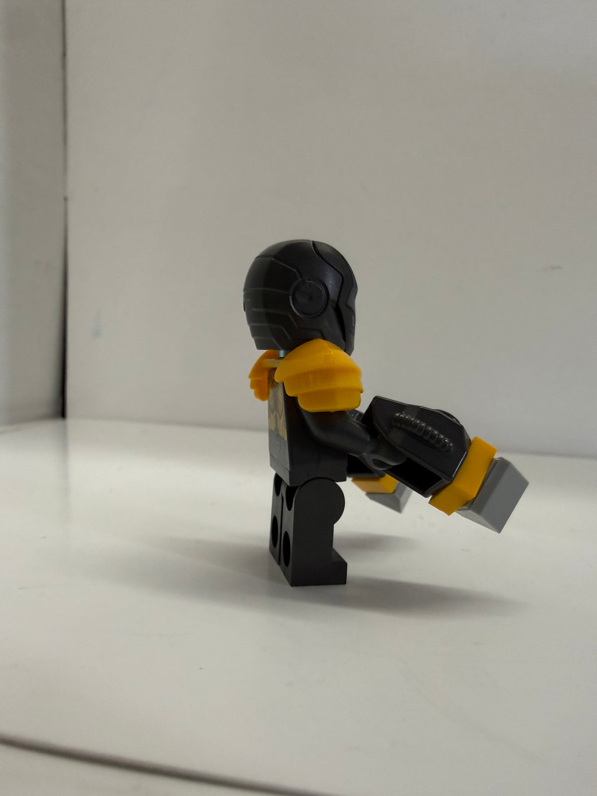 Lego Iron Man Mark 25 Striker Minifigure sh0823 76216 Iron Man 3 Marvel