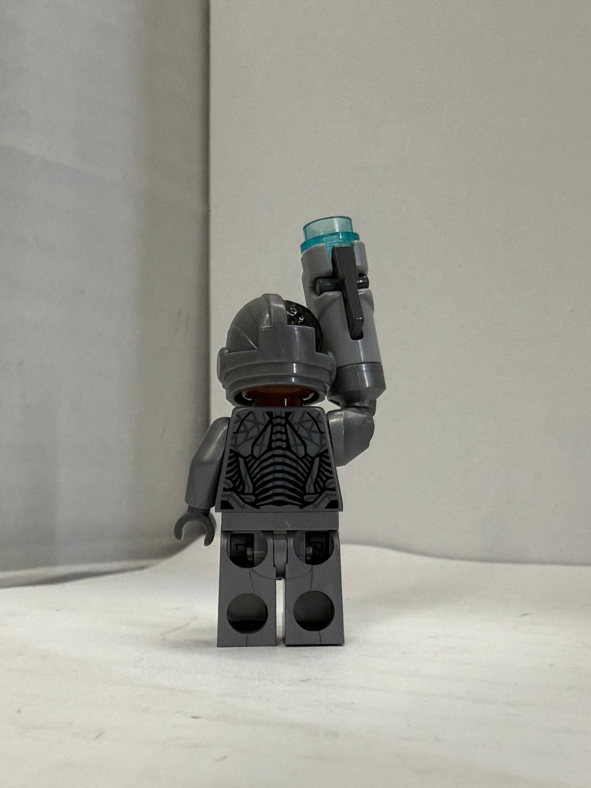 Lego Minifigure: Cyborg Blaster Arm SH436 76087 Rare