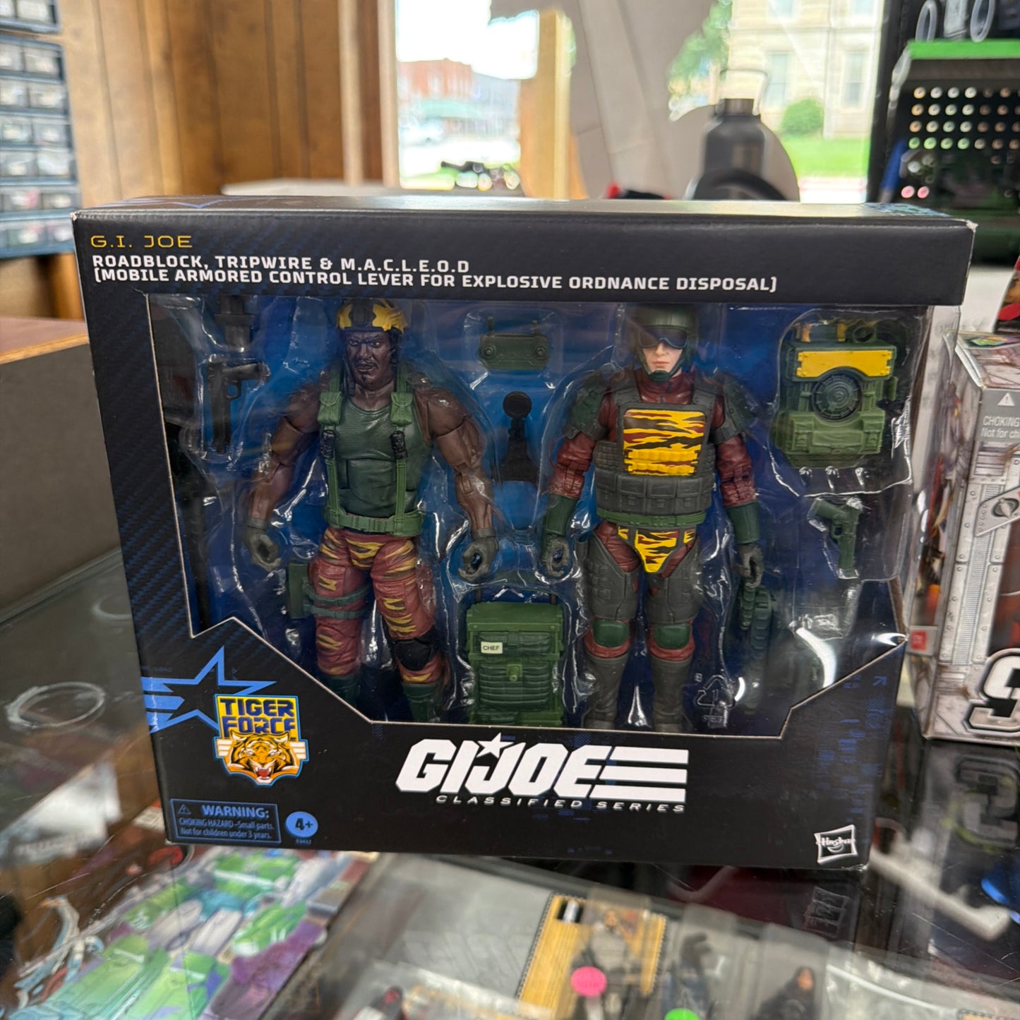 2024 Hasbro GI Joe Classified Series 6" Night Force Roadblock & Tripwire 2 Pack