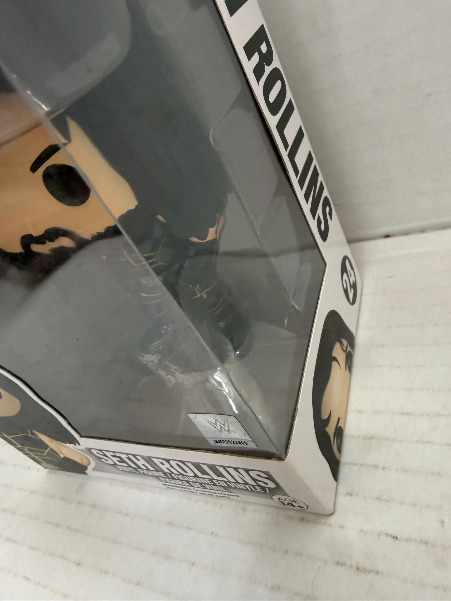 Funko Pop! Vinyl: WWE - Seth Rollins #24 w/ Protector Case *VAULTED*