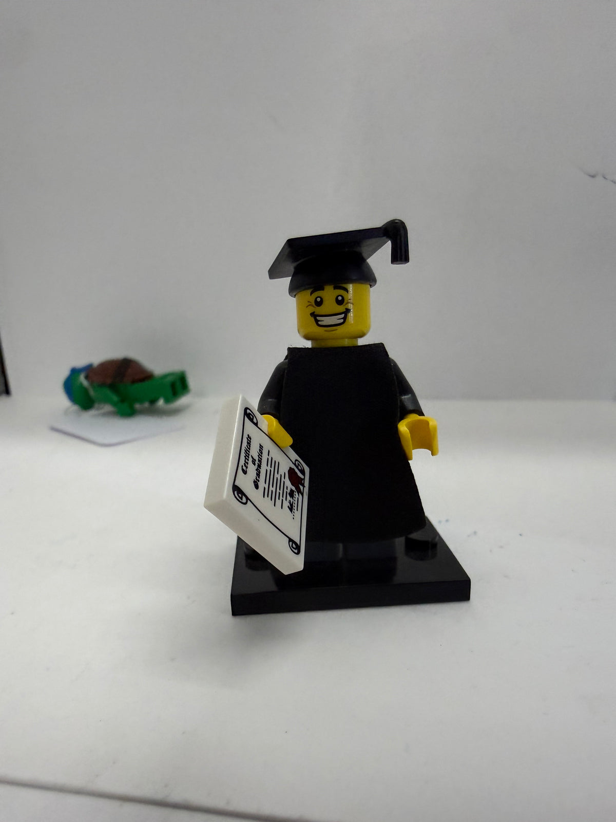 LEGO Graduate Minifigure Collectible CMF Series 5 (8805) - Complete