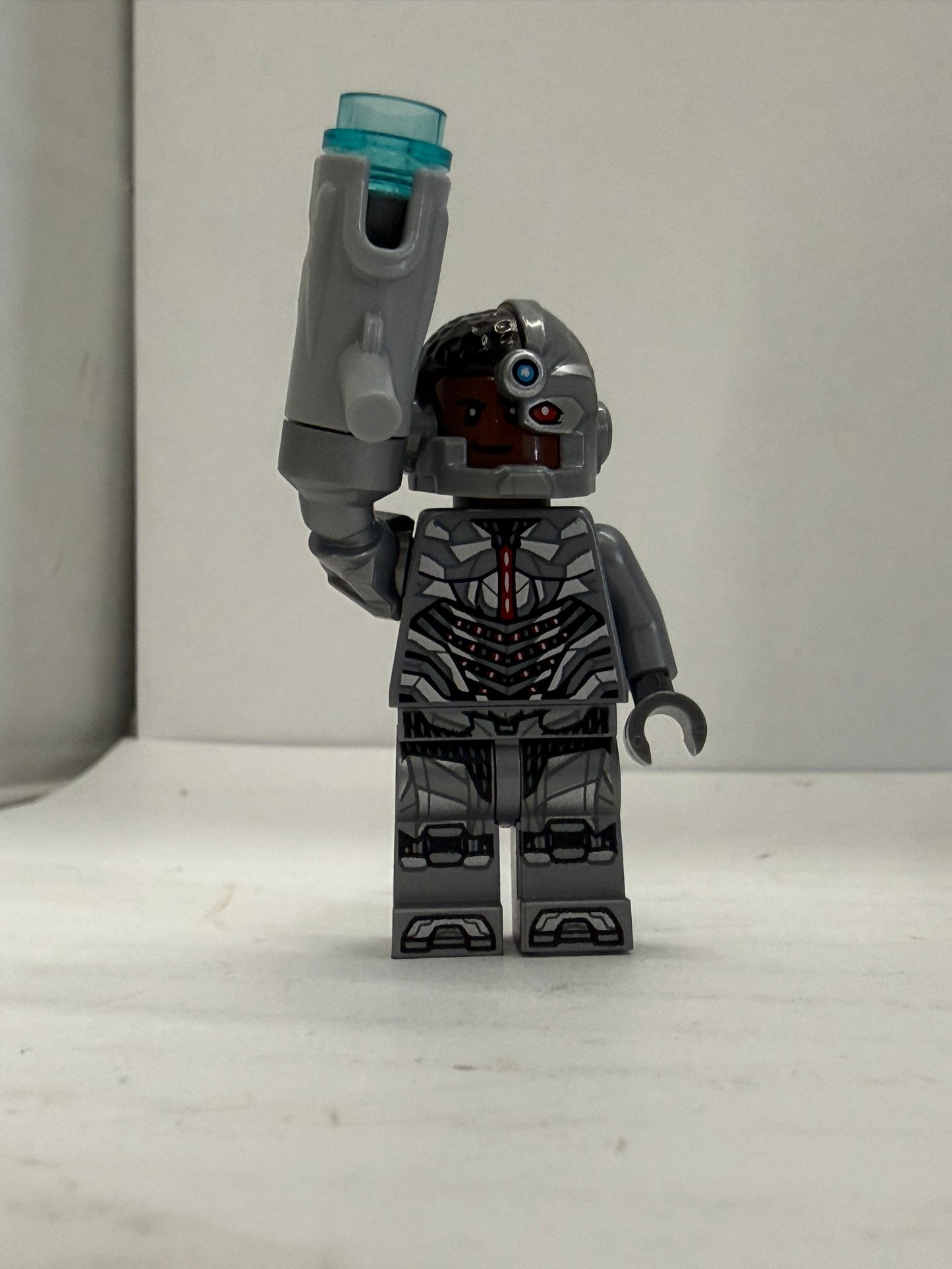 Lego Minifigure: Cyborg Blaster Arm SH436 76087 Rare