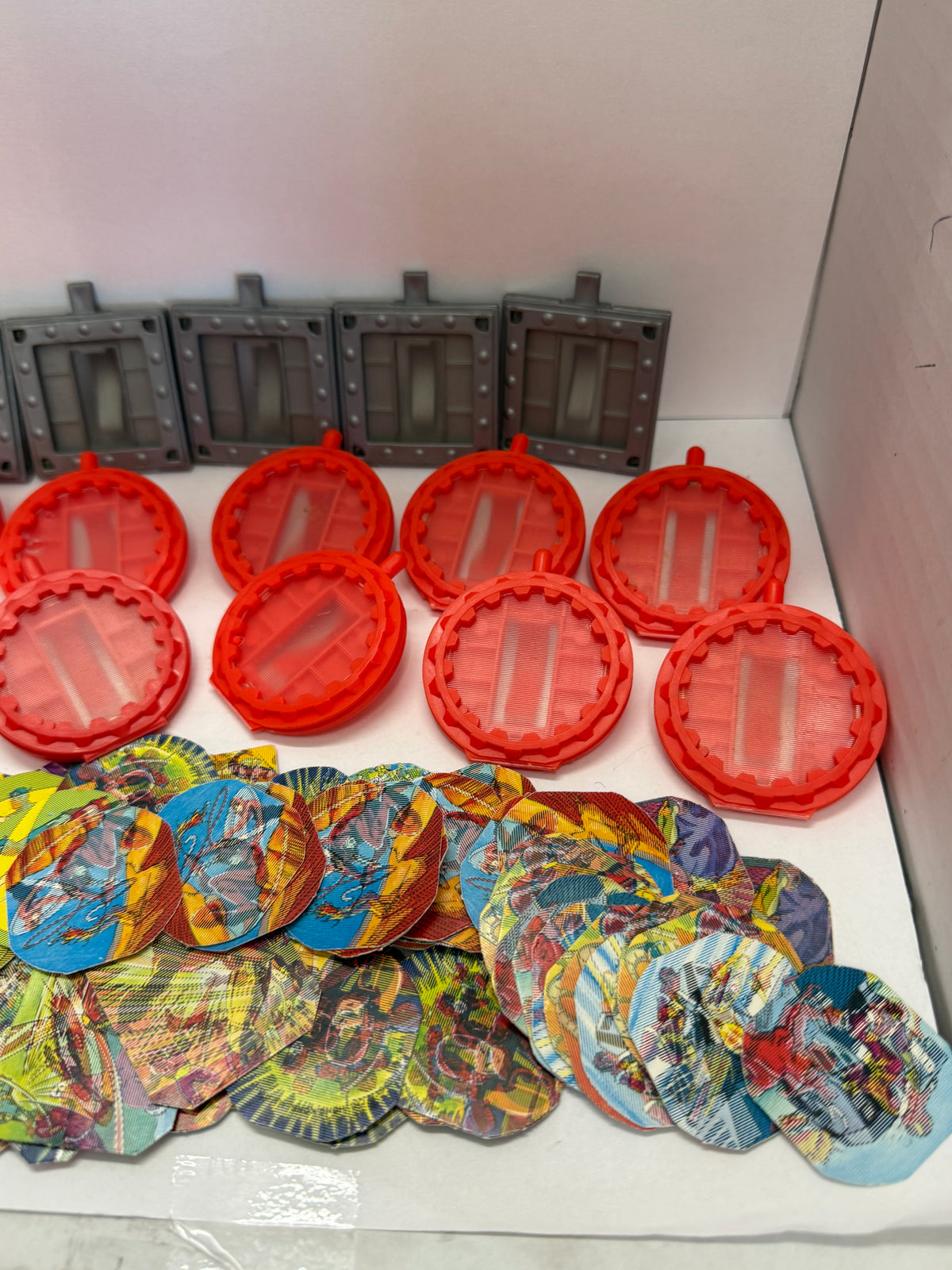 Huge Lot Vtg Mattel Marvel Secret Wars Lenticular Shields Lot W/ Shield Inserts