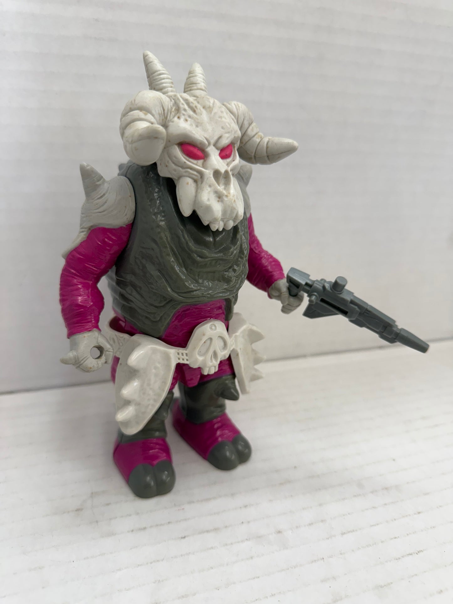 Vintage G1 Transformers Decepticon Pretenders Skullgrin Loose Incomplete #2