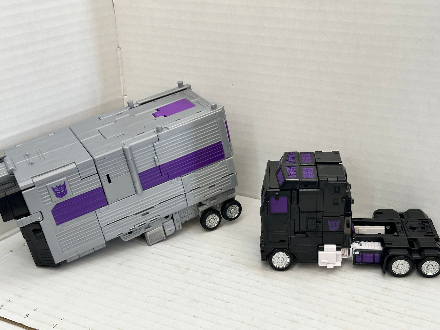 Transformers Generations Legacy Commander Class Motormaster Menasor COMPLETE
