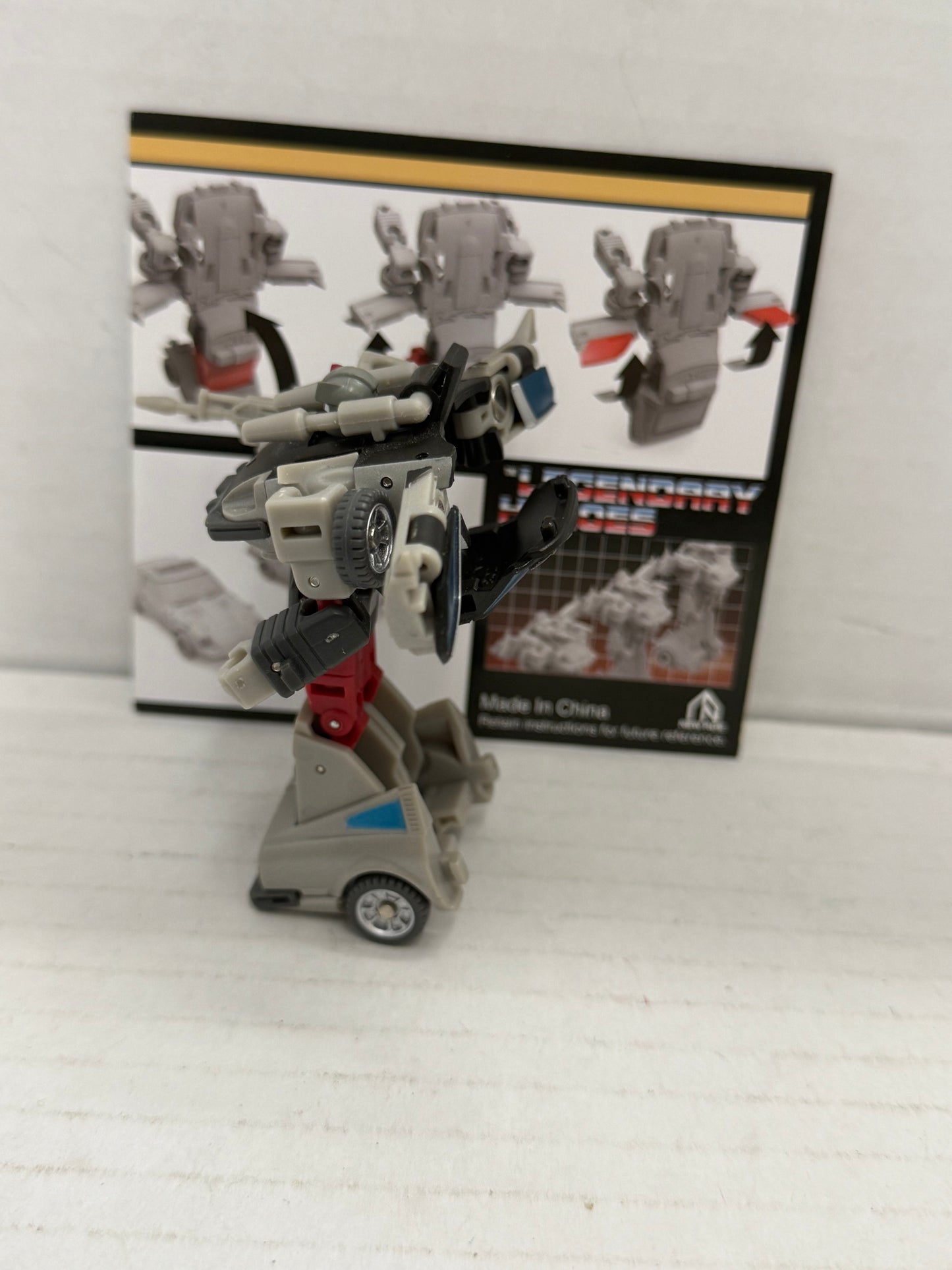Collection  Newage Toys H4 Murphy H4 Bluestreak Action Figure