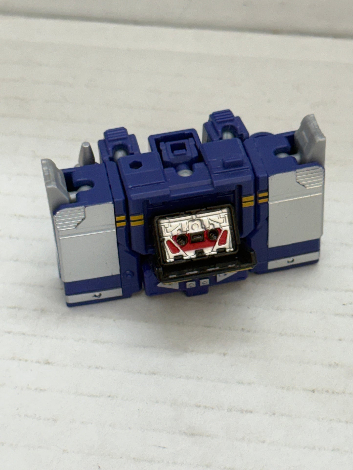 Soundwave Transformers Legacy Decepticon 3.5in figure W Cassette Loose Comp