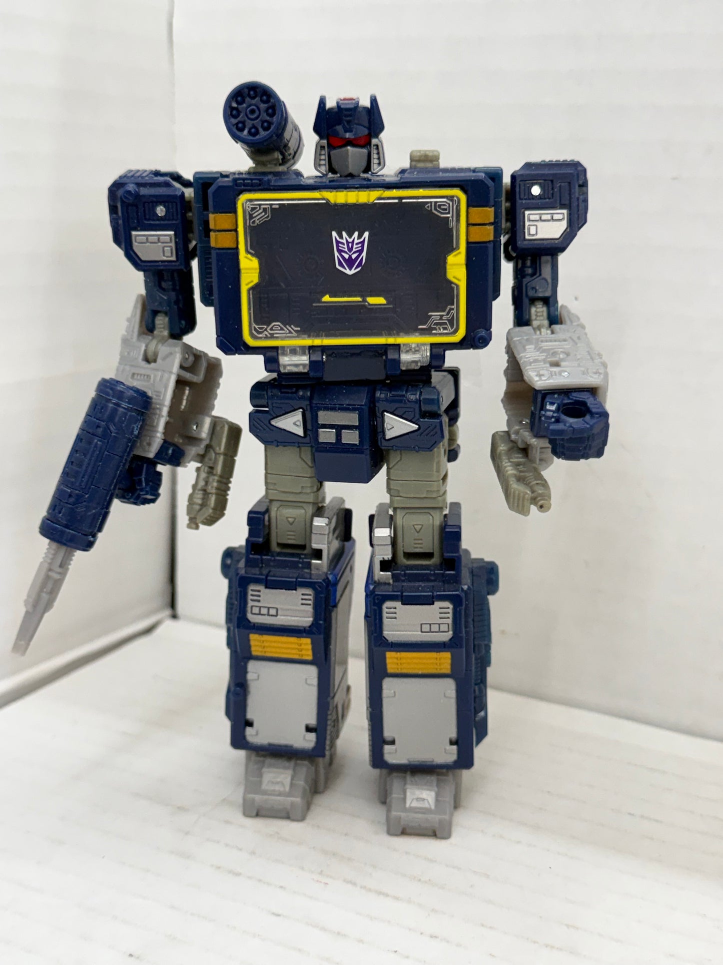Transformers War for Cybertron Trilogy Netflix SoundWave Loose