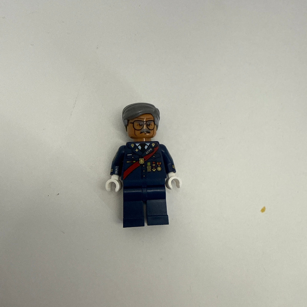 LEGO® Super Heroes Commissioner Gordon Minifigure Batman Red Sash DC 70908 sh326