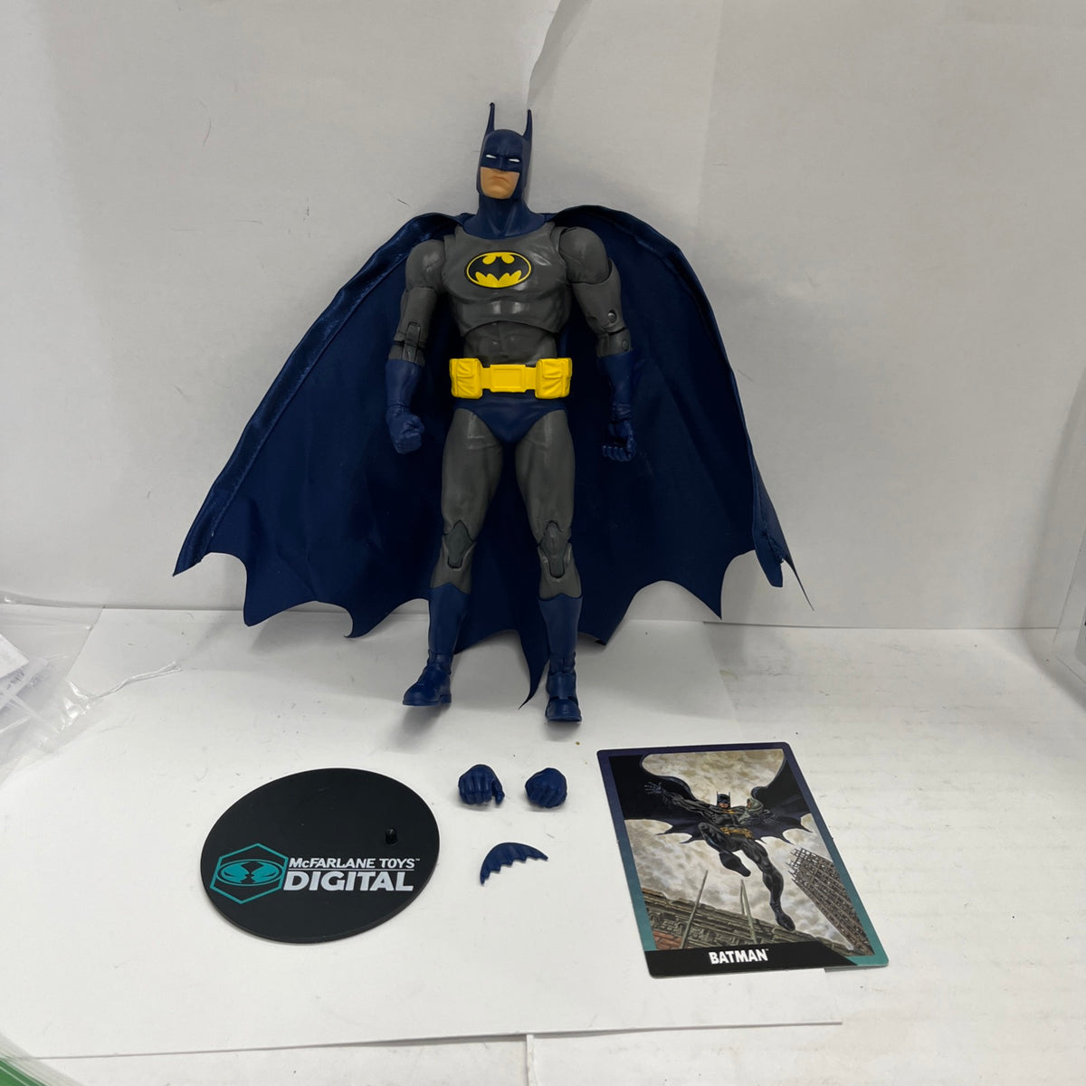 Mcfarlane DC Multiverse Batman No Mans Land Belt Wired Cape Loose