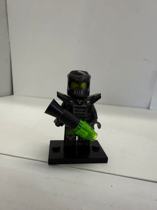 Evil Mech Genuine LEGO Minifigure Series 11 COL166 Laser Blaster Col166