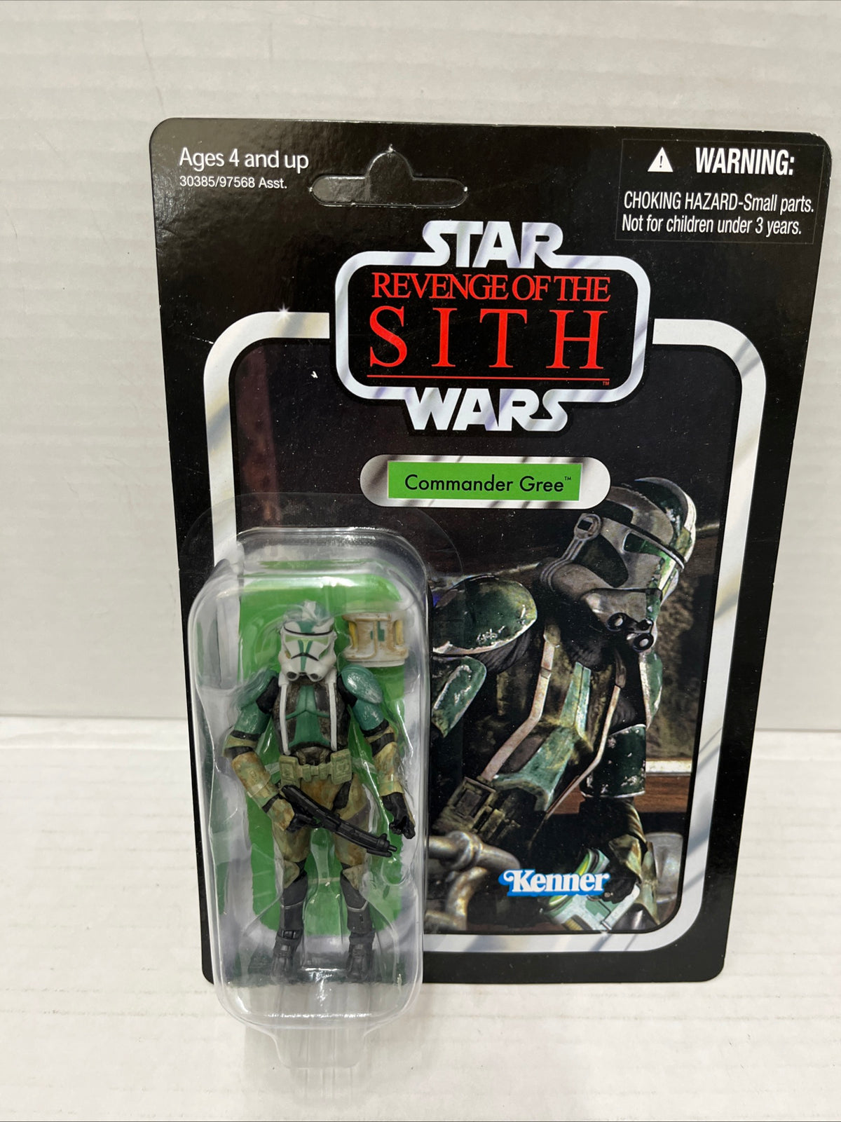 Commander Gree Rots Star Wars ROTS The Vintage Collection - Commander Gree VC43. UNPUNCHED ...