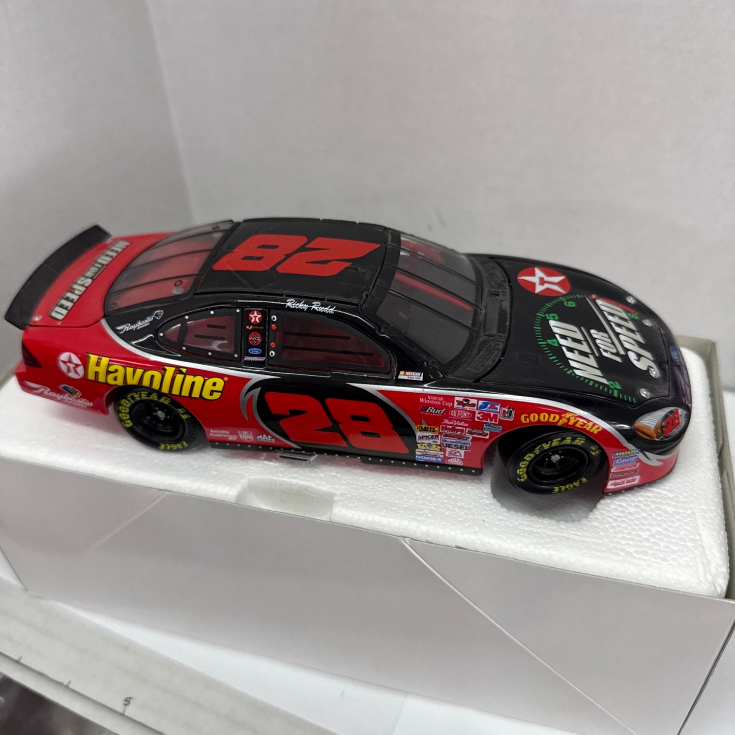 Ricky Rudd Action 2001 Taurus #28 Texaco Need For Speed 1:24 Diecast Car Bank
