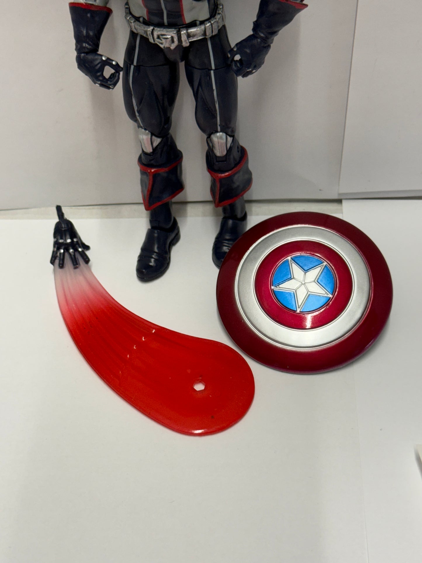 Hasbro Marvel Legends Secret Wars Captain America Action Figure 6” BAF