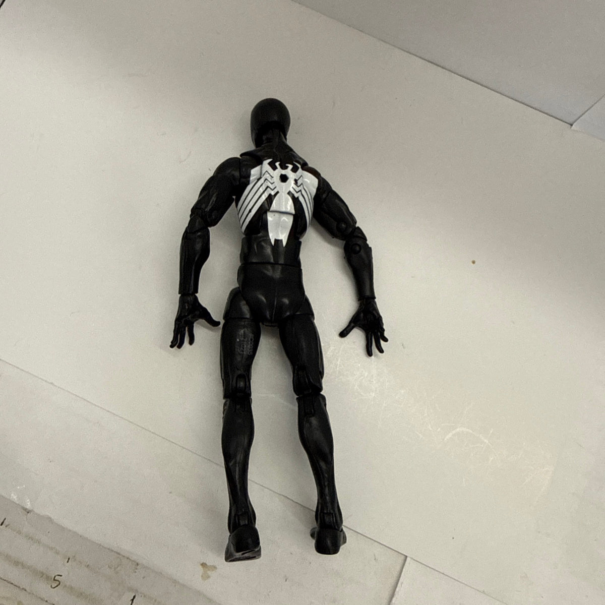 Marvel Legends Symbiote Spider-Man 6 Inch Action Figure Loose.  Sandman BAF Wave