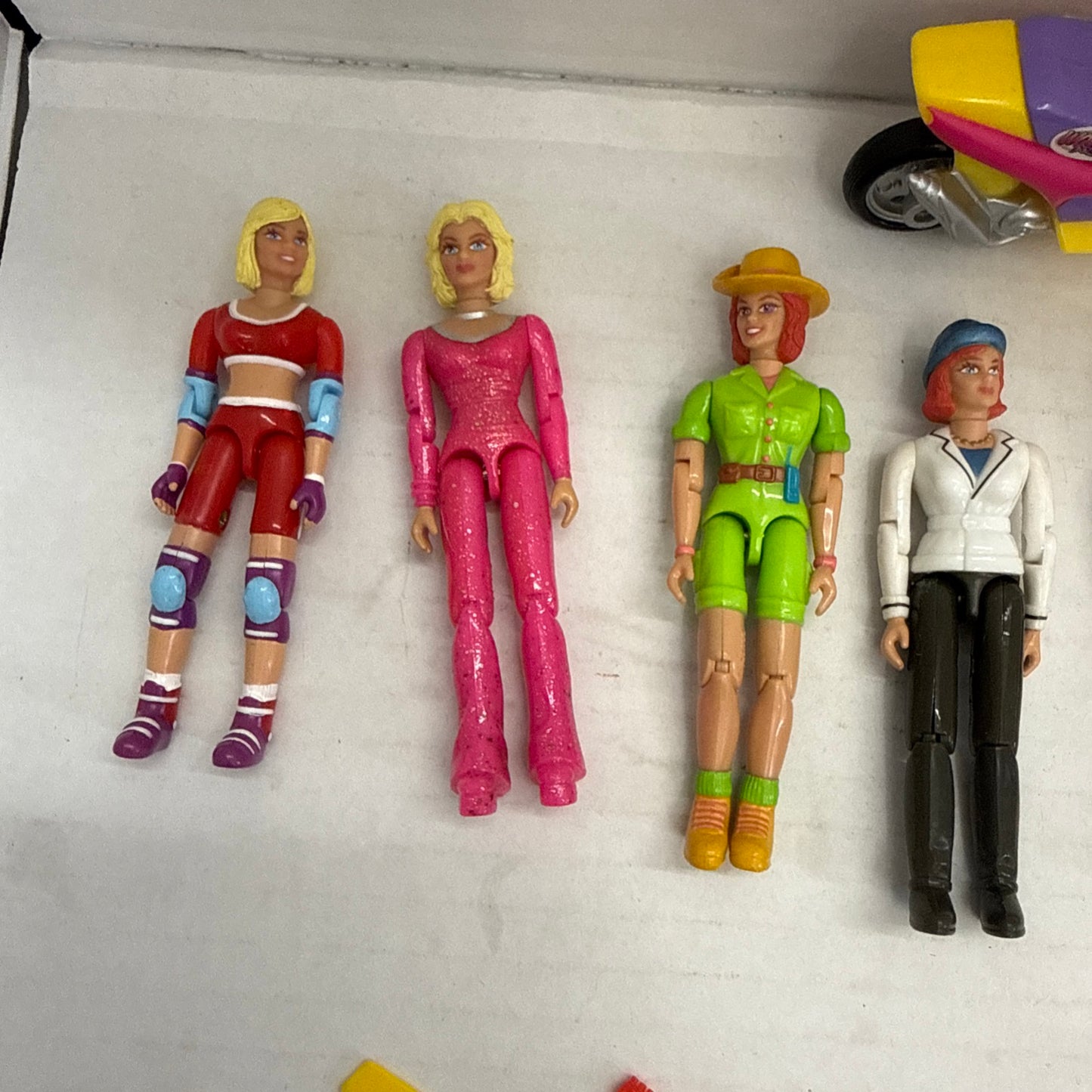 Vintage 1999 Lanard WOW Girls Action Figures - Lot Of 13 With Accessories!