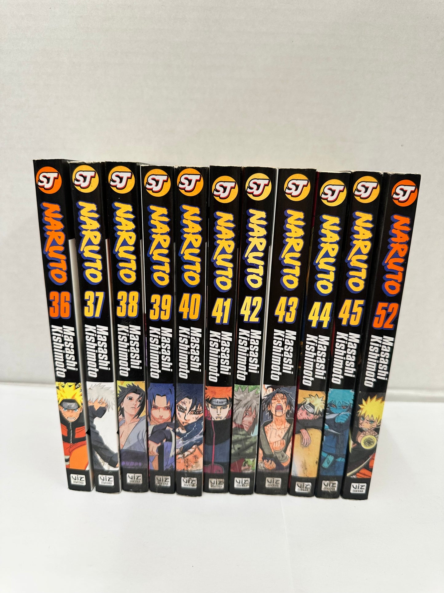 LOT OF 11 NARUTO MANGA VOL. 36-45 + Vol. 52 MASASHI KISHIMOTO VIZ Media